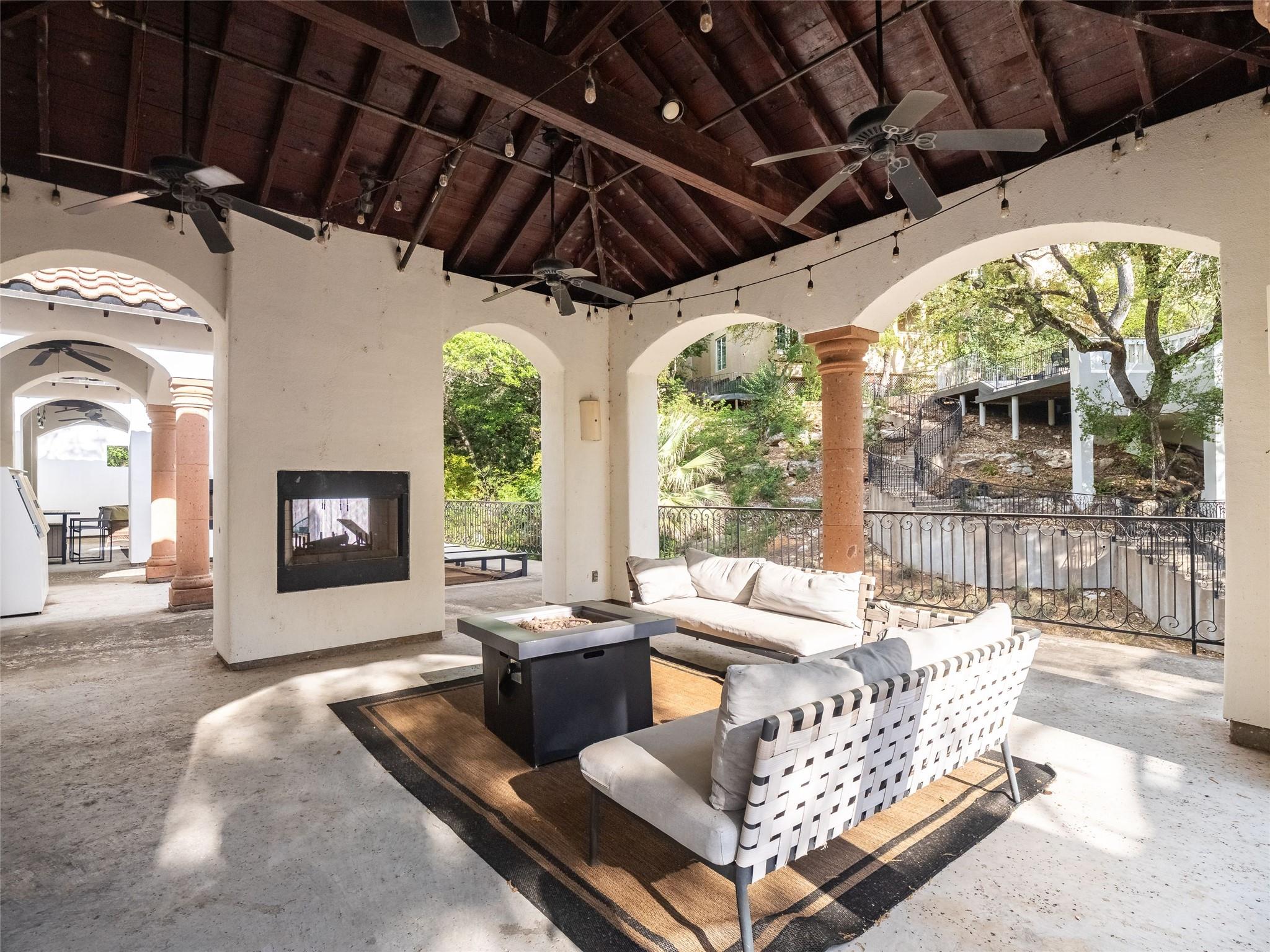 1937 Rue De St Tropez # 10