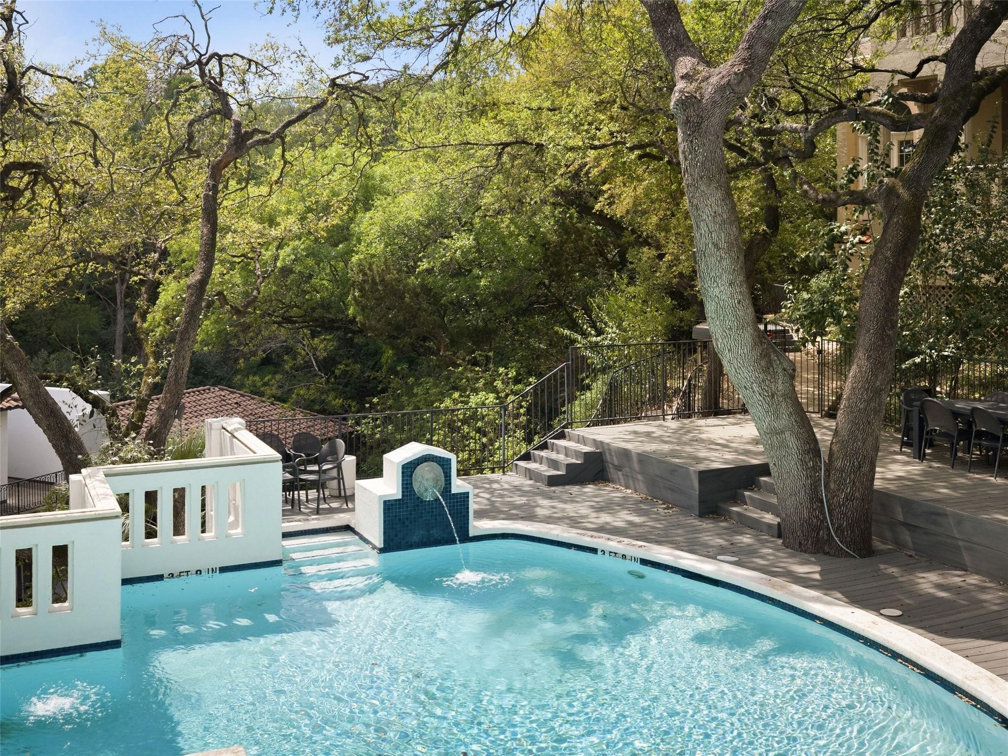 1937 Rue De St Tropez # 10