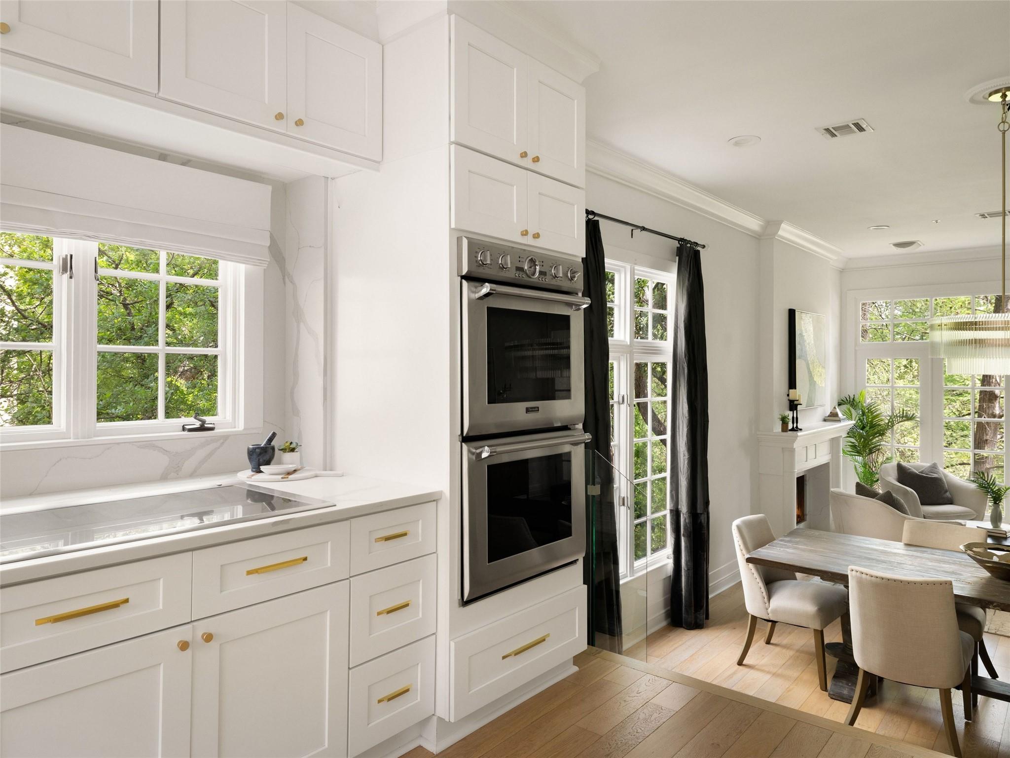 1937 Rue De St Tropez # 10