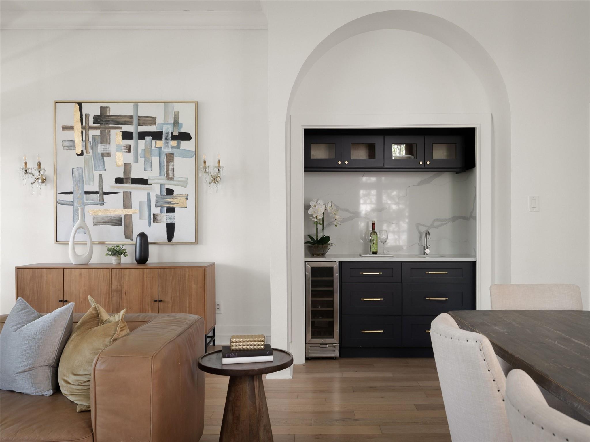 1937 Rue De St Tropez # 10