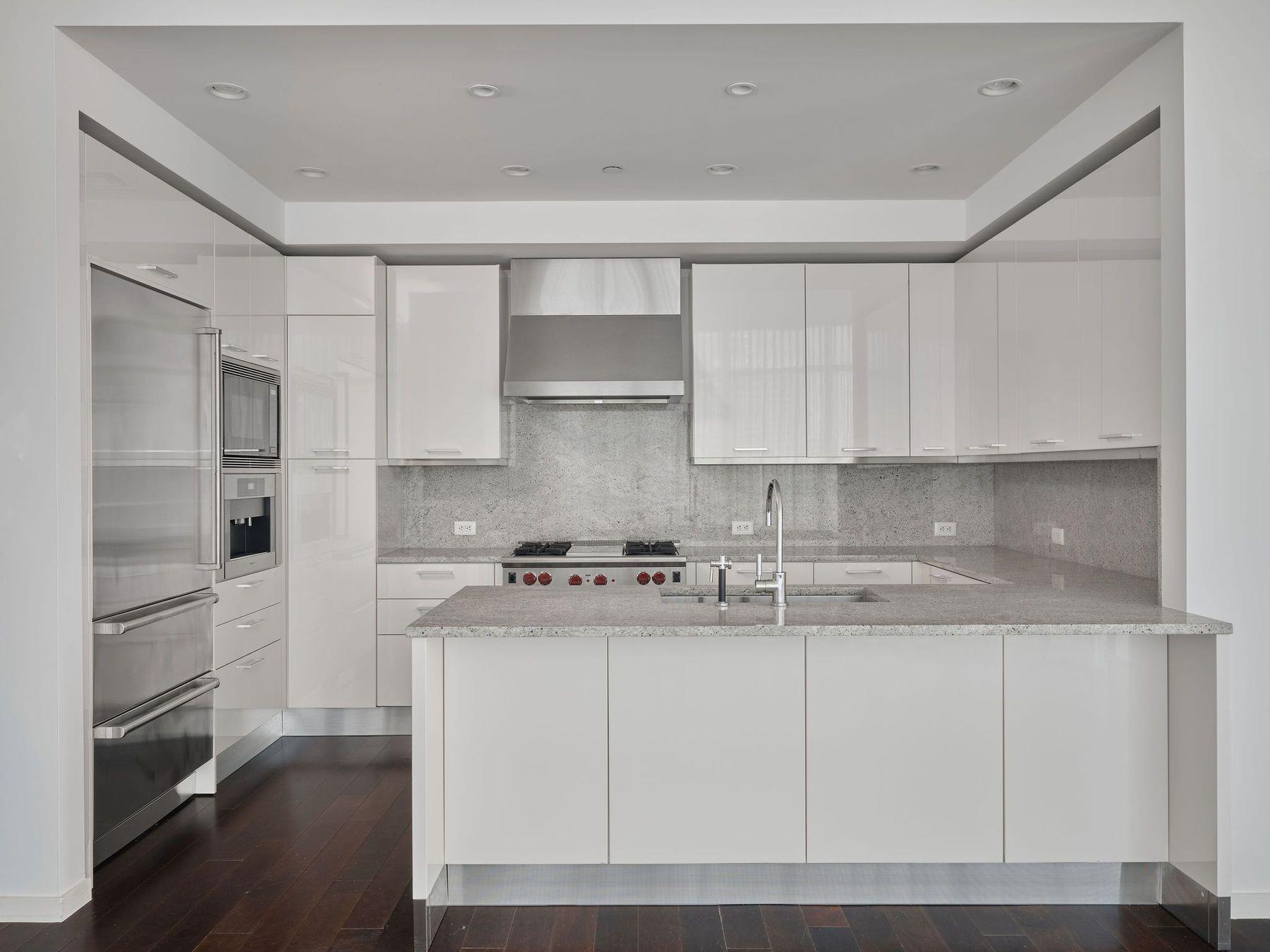 The Jewelbox at the Austonian