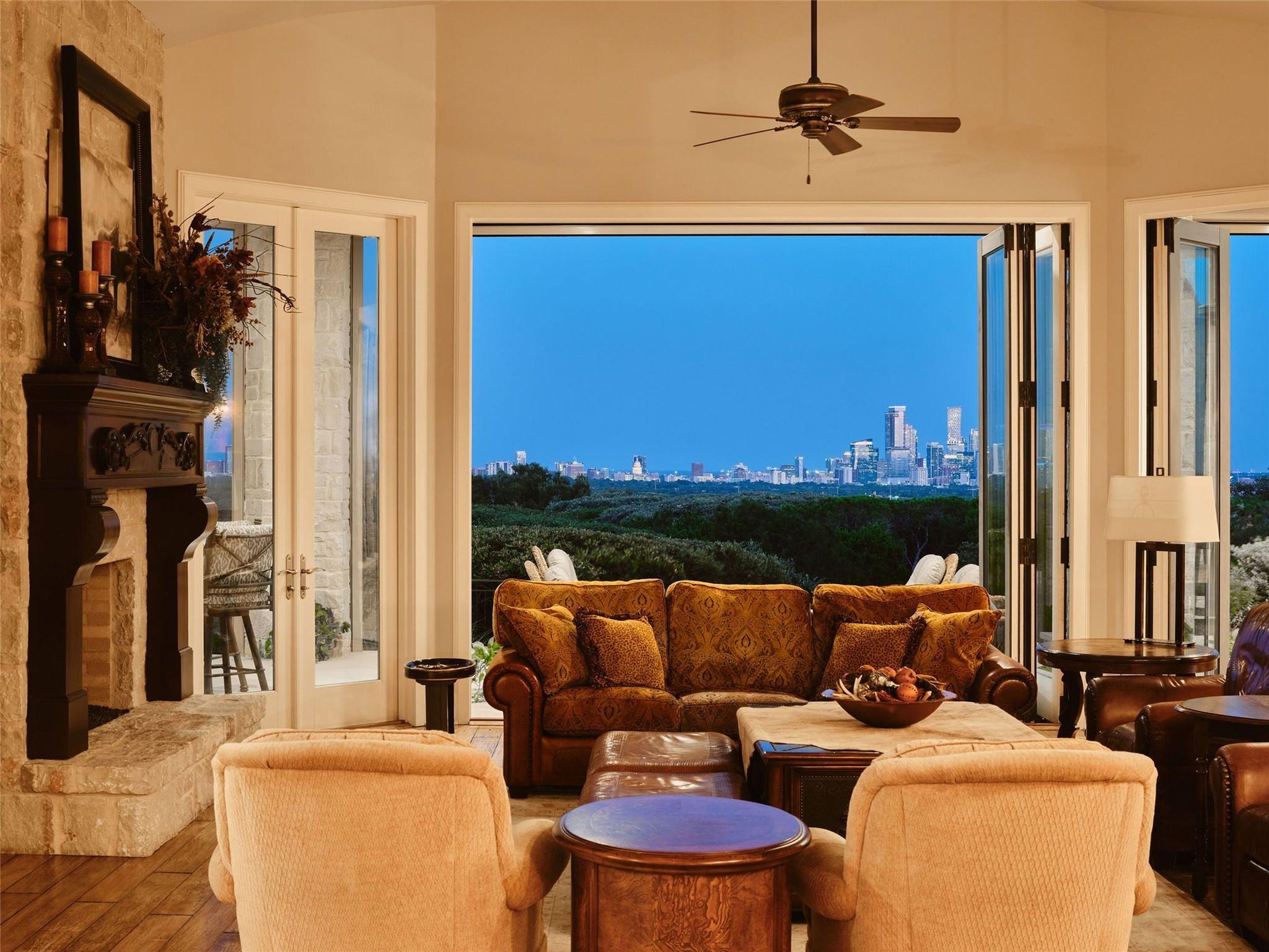 1415 Mount Larson RD