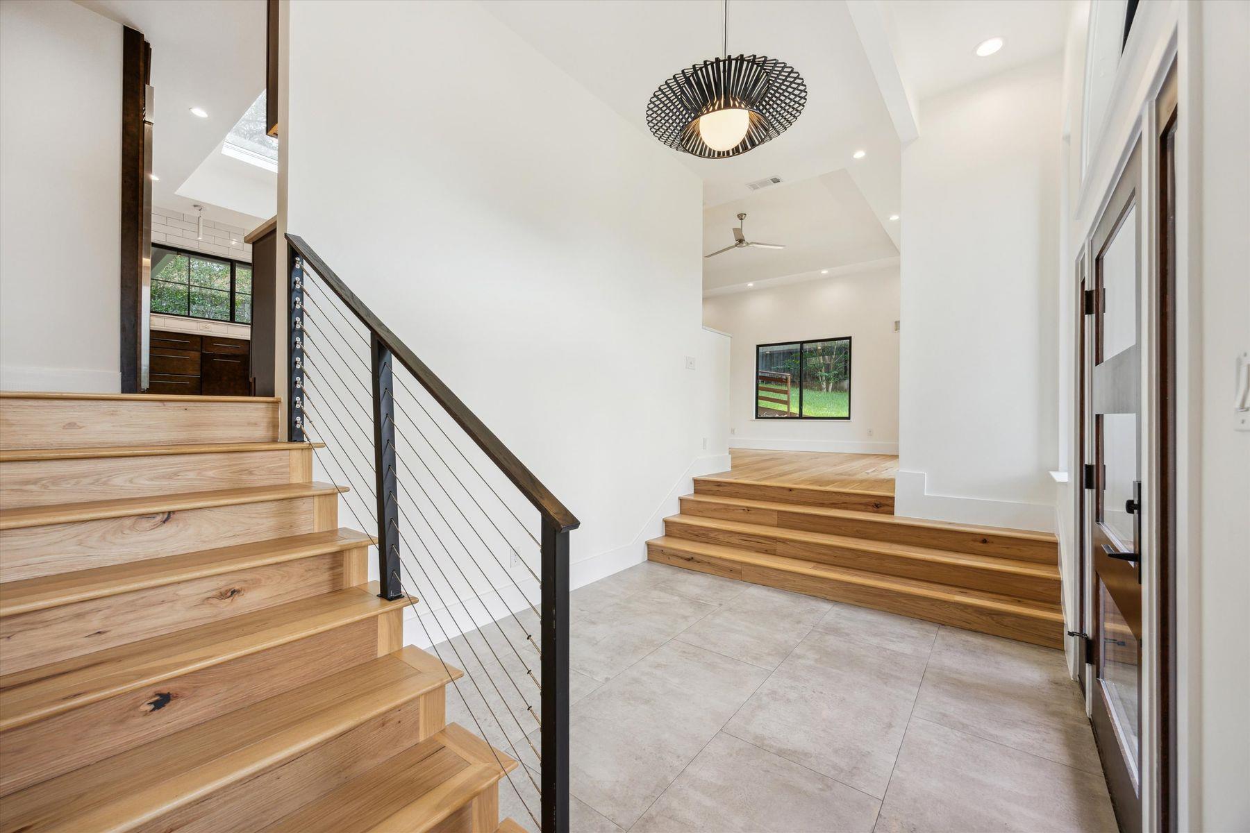 3911 Dry Creek DR