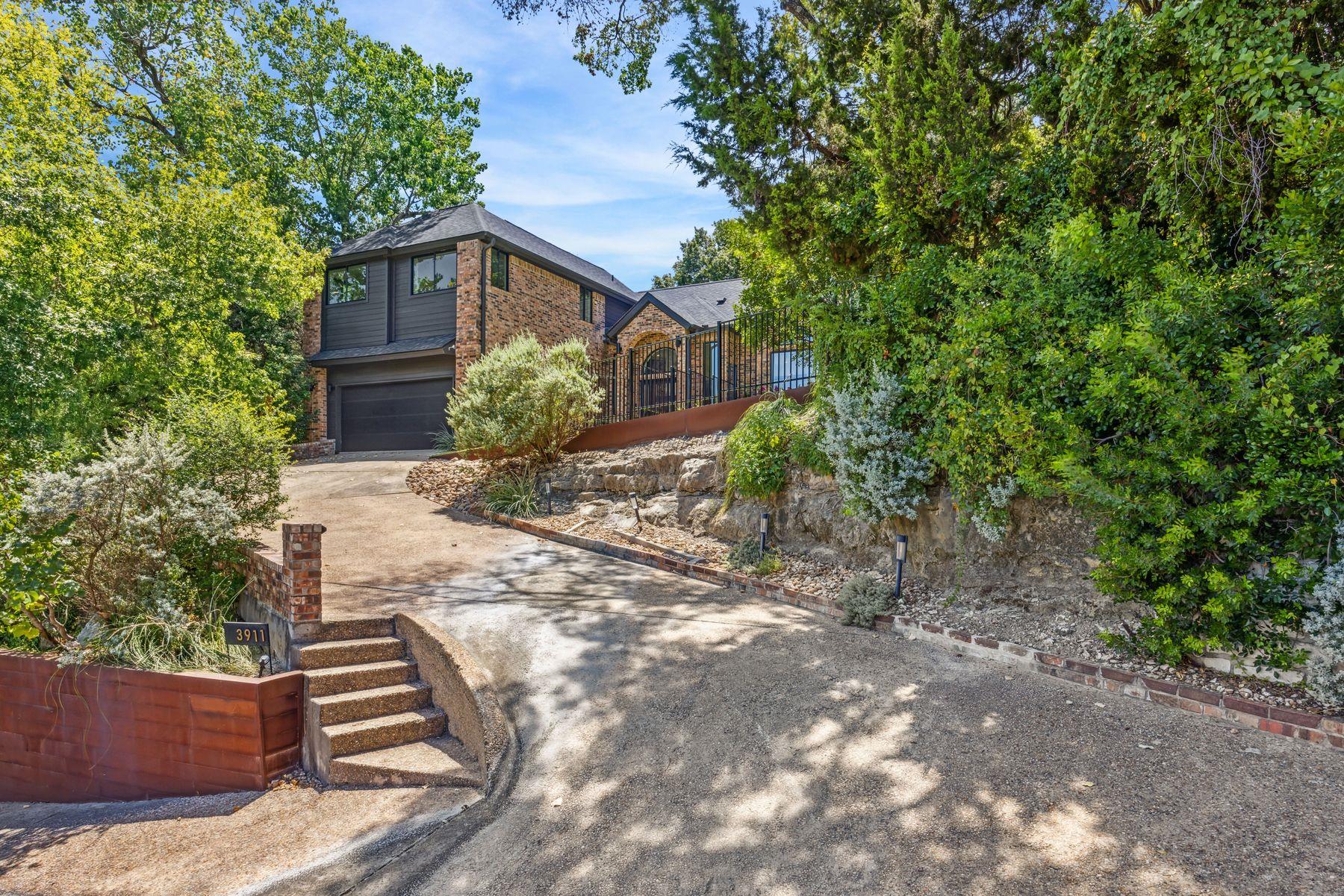 3911 Dry Creek DR