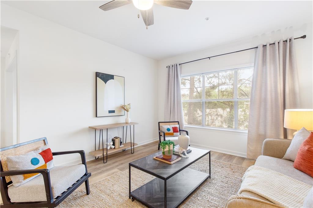 2700 Pine Tree Road NE Unit 2201