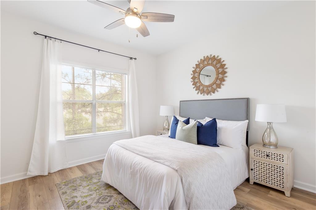 2700 Pine Tree Road NE Unit 2201