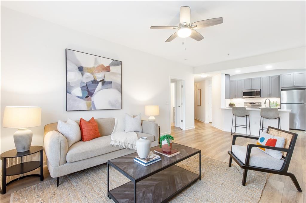 2700 Pine Tree Road NE Unit 2201