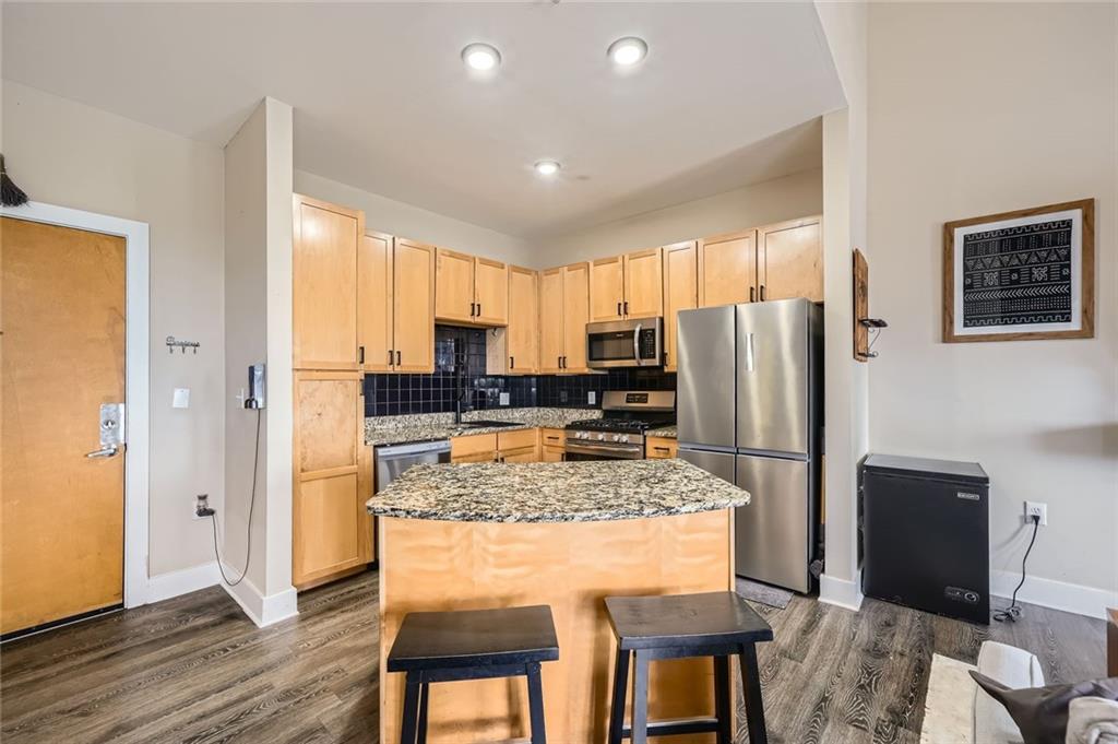 799 Hammond Drive Unit 427