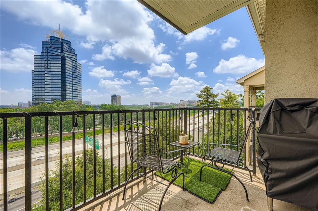 799 Hammond Drive Unit 427