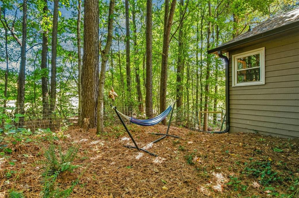 161 W Mountain Oak Street