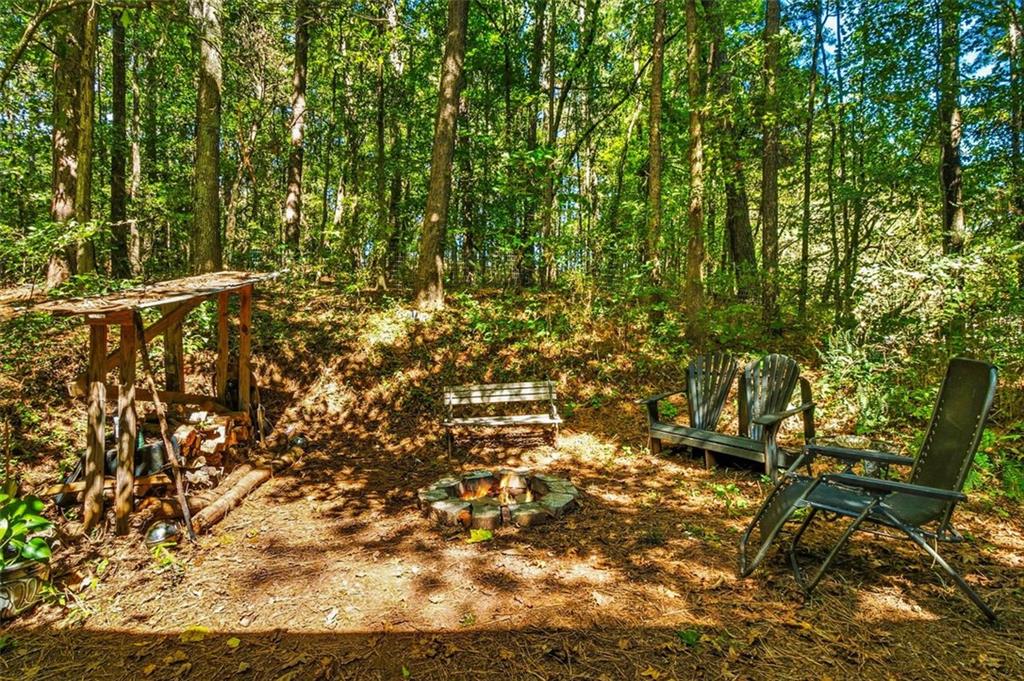 161 W Mountain Oak Street