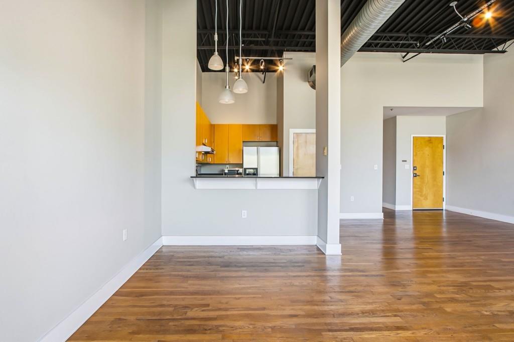 15 Waddell Street NE Unit 303