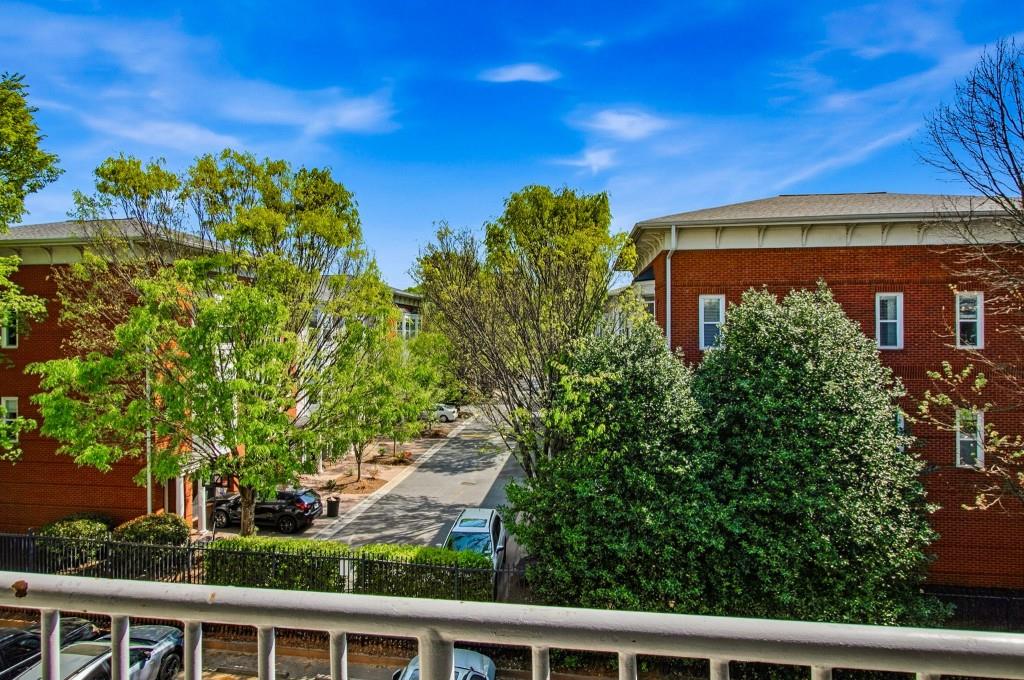 15 Waddell Street NE Unit 303