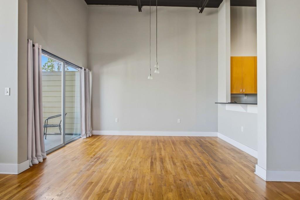 15 Waddell Street NE Unit 303