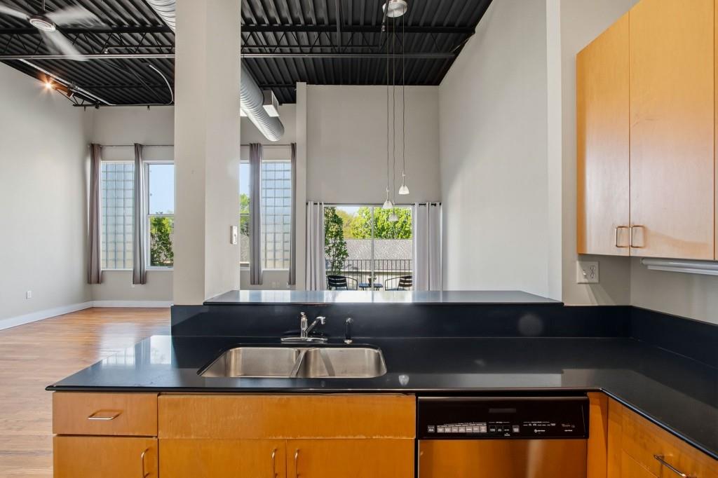 15 Waddell Street NE Unit 303