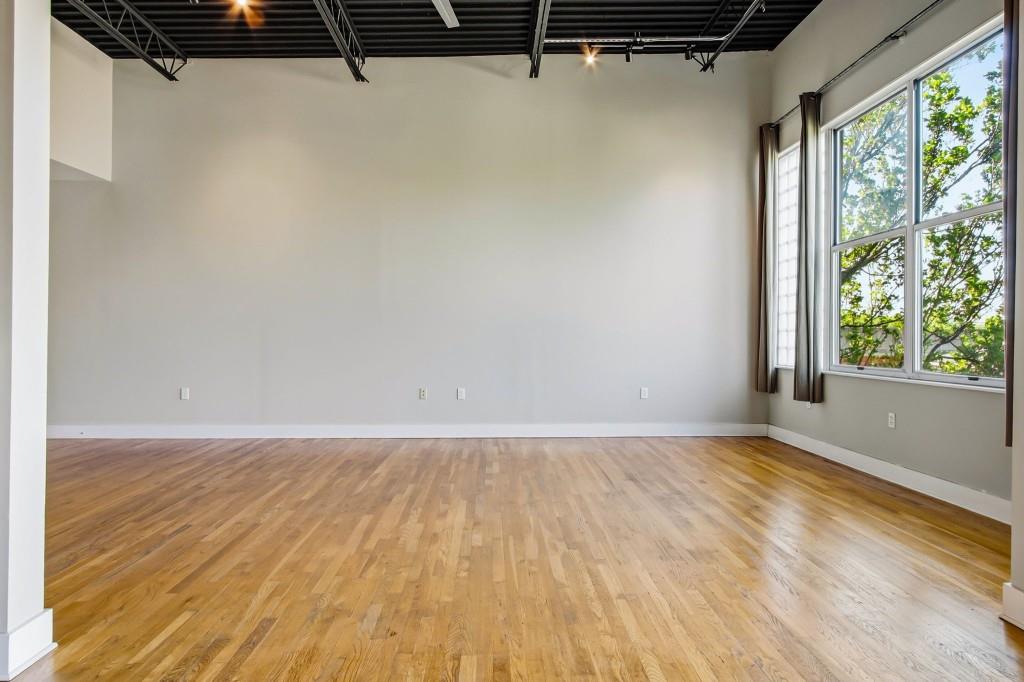 15 Waddell Street NE Unit 303