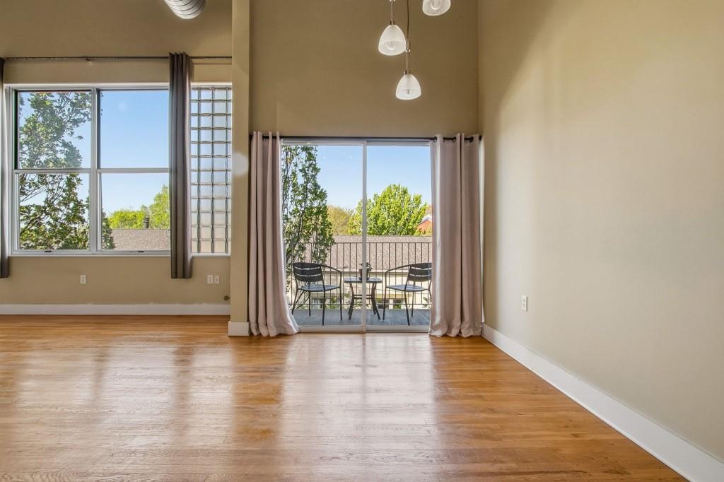 15 Waddell Street NE Unit 303