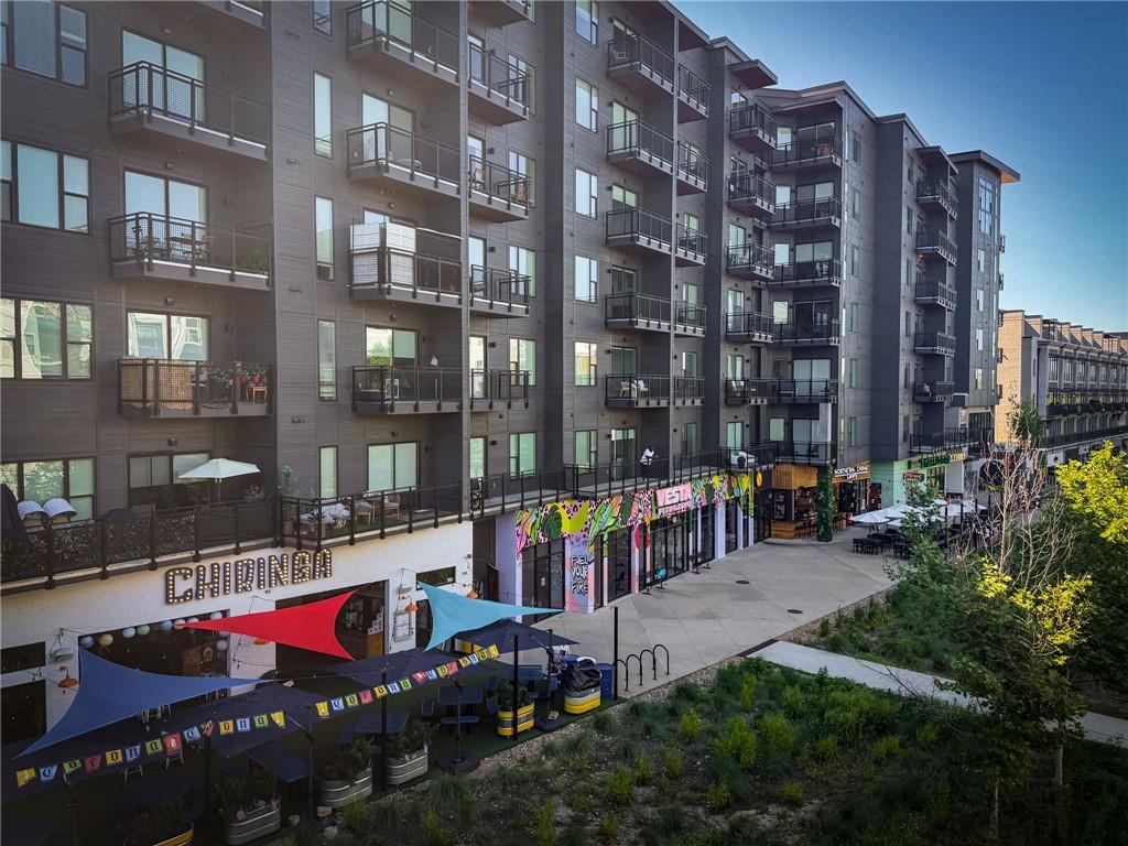 15 Waddell Street NE Unit 303