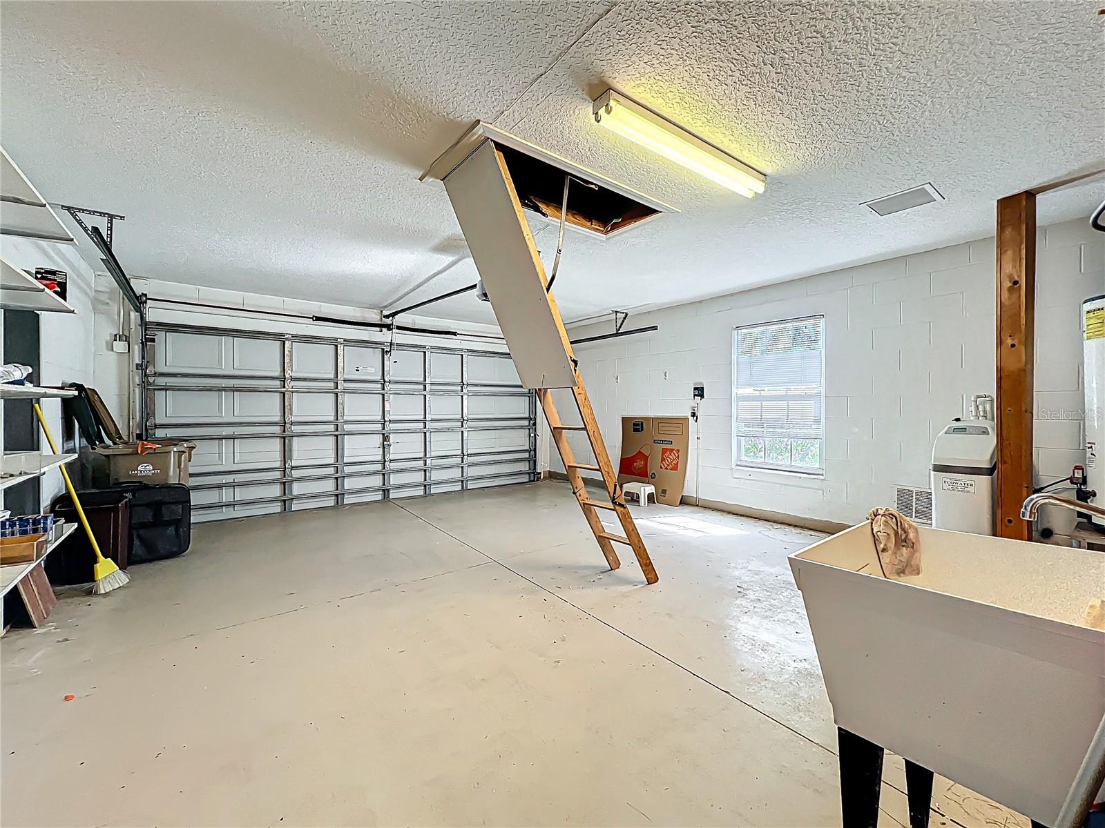 21636 KING HENRY AVE