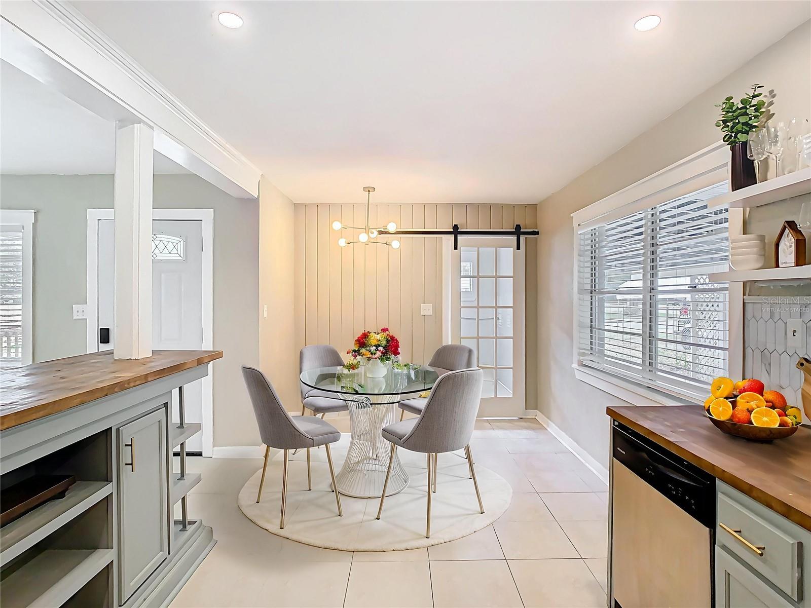 844 ROSALIA DR