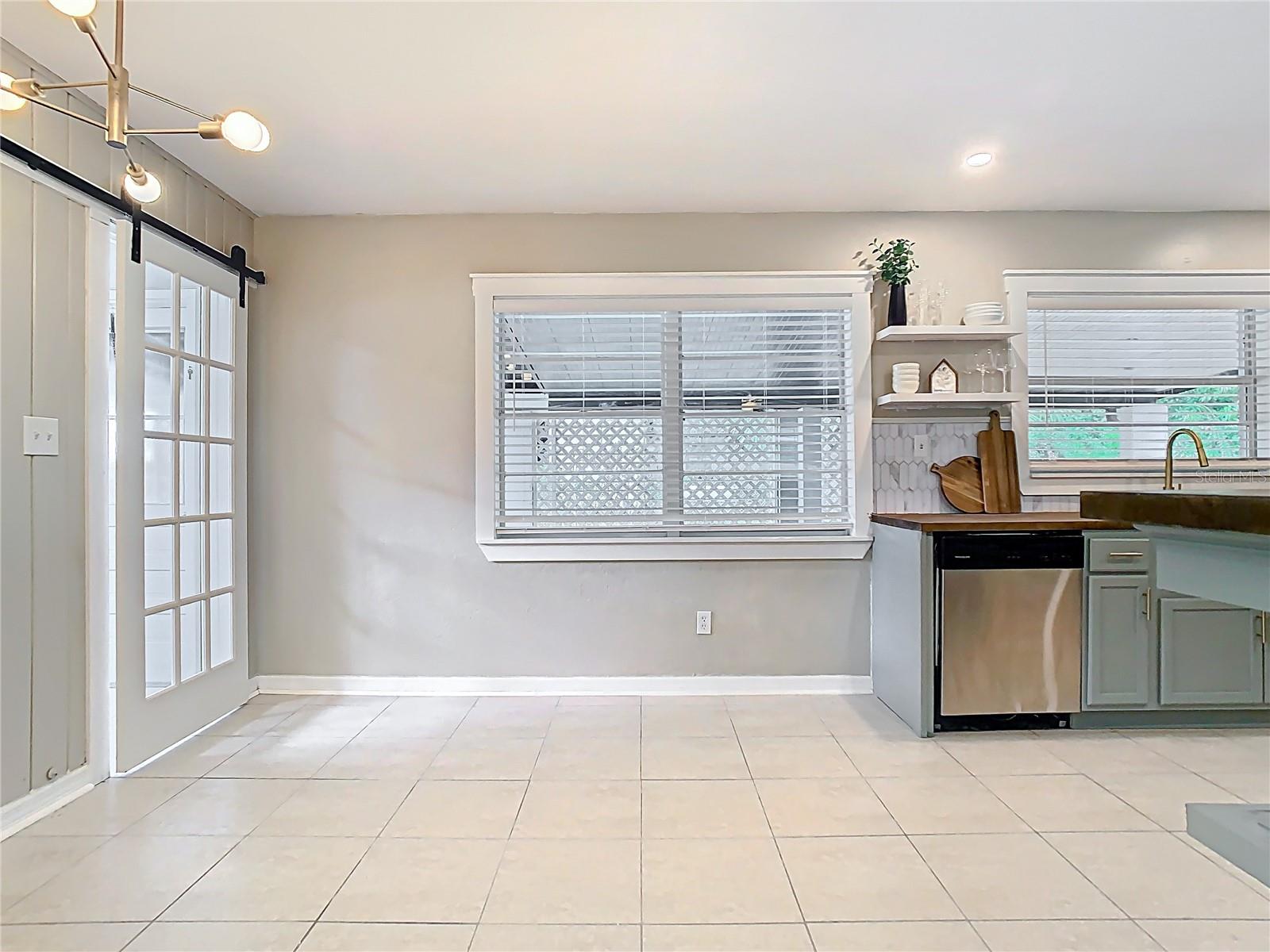844 ROSALIA DR