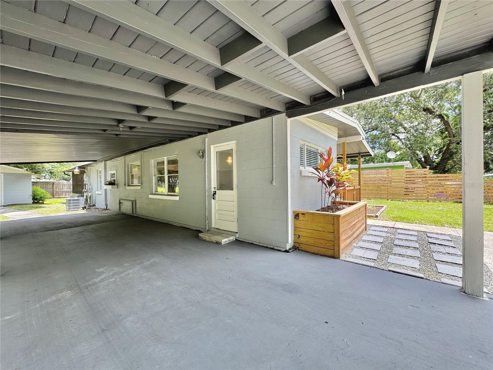 844 ROSALIA DR