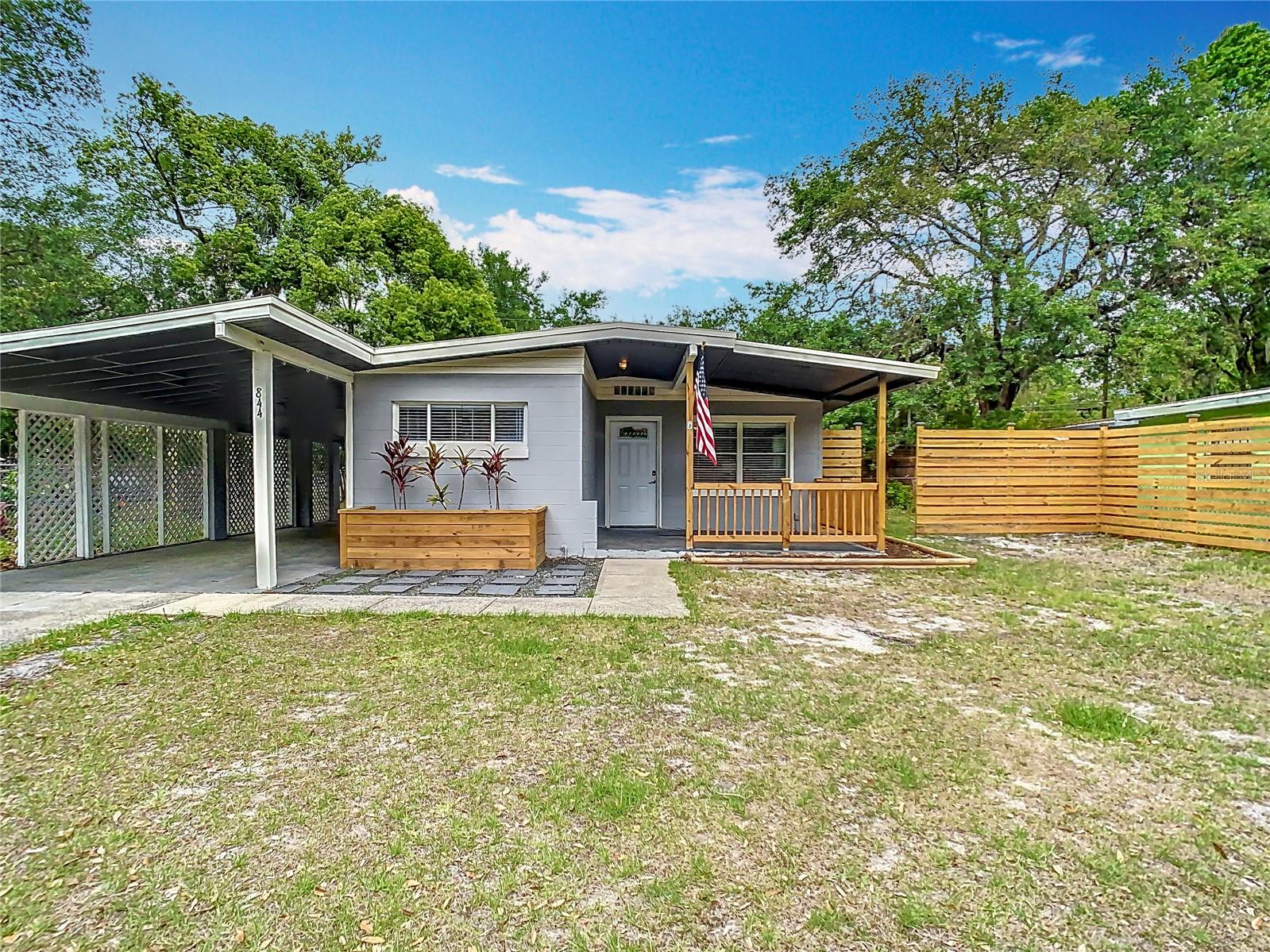 844 ROSALIA DR
