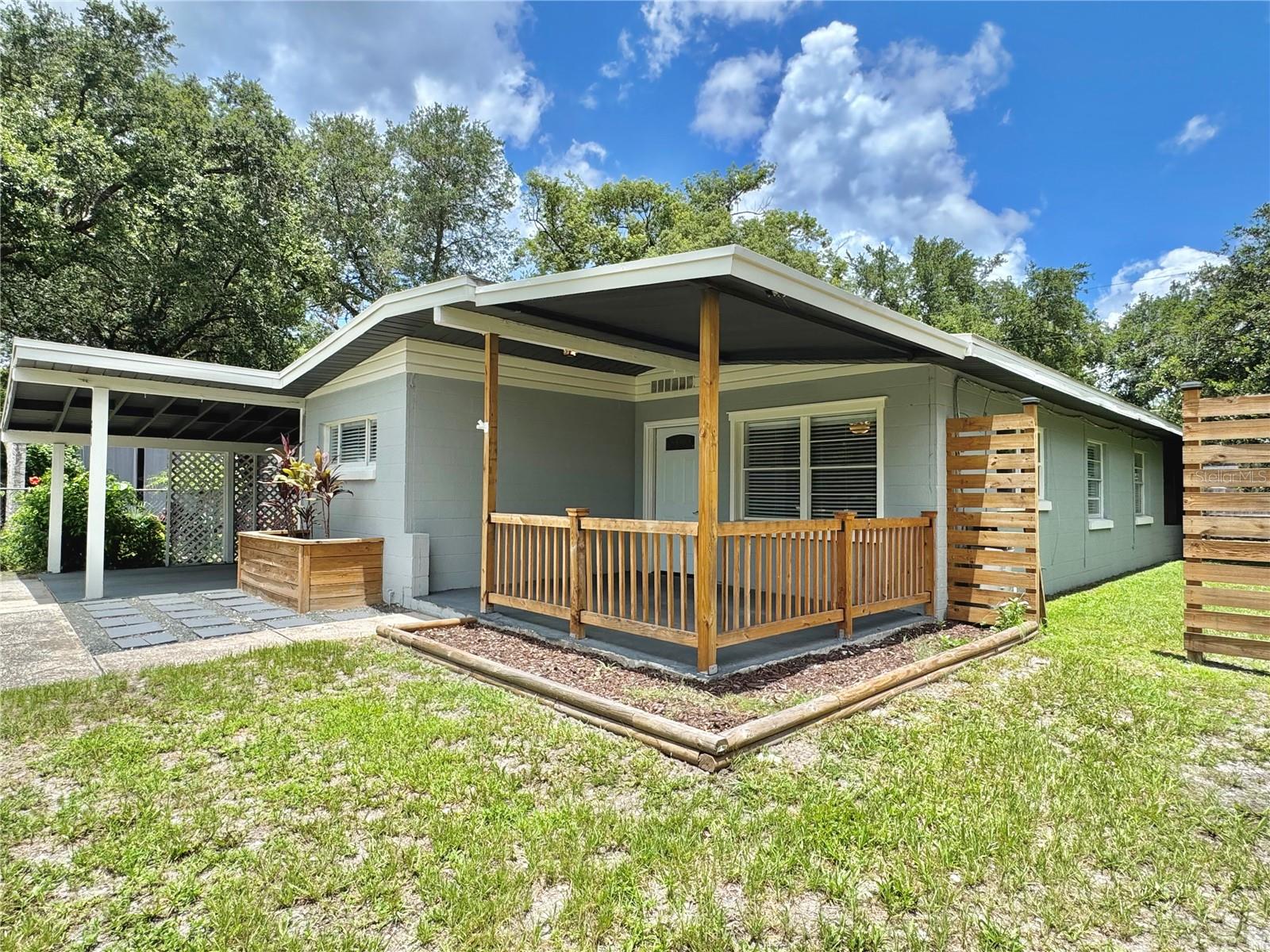 844 ROSALIA DR