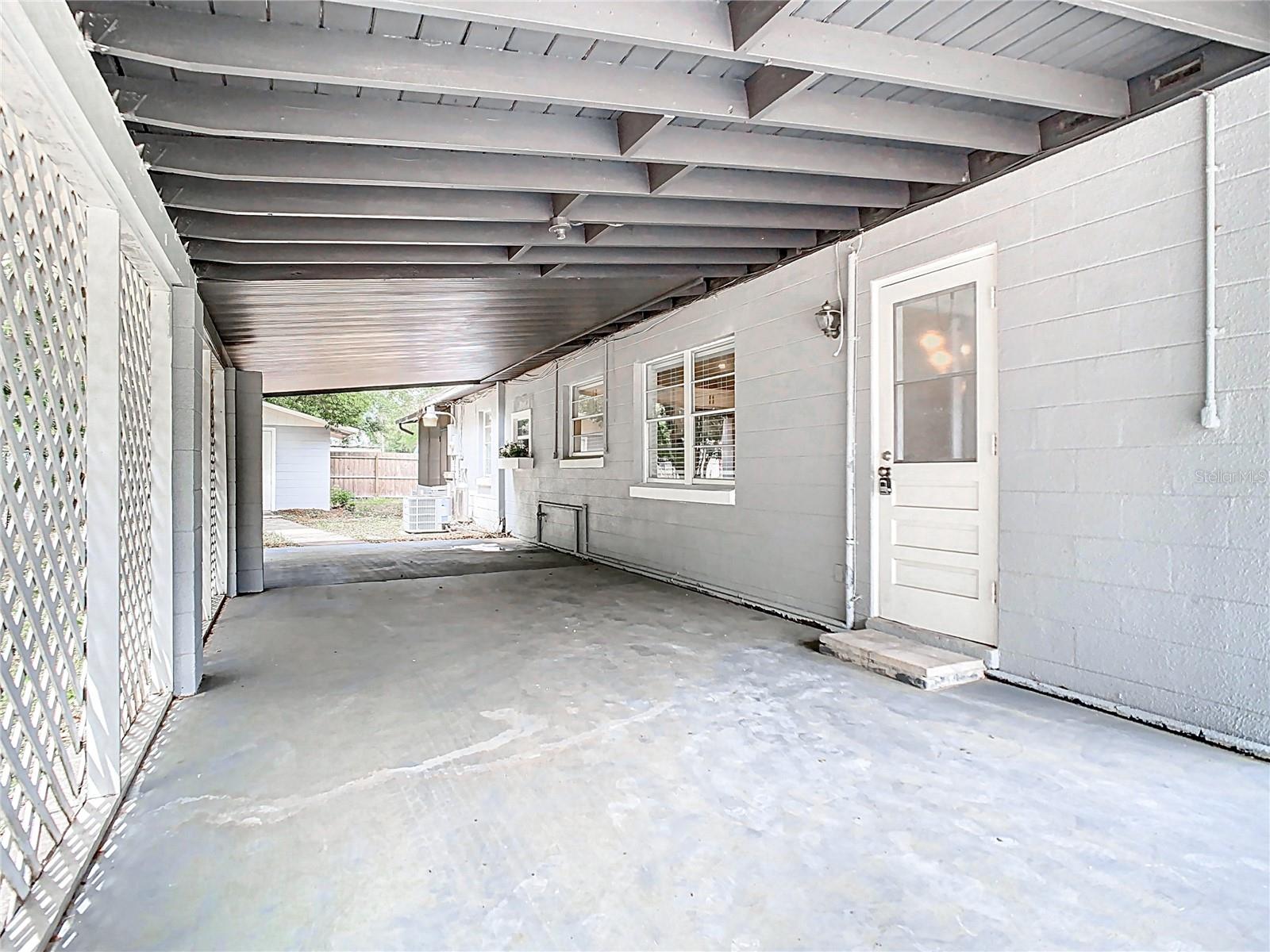 844 ROSALIA DR