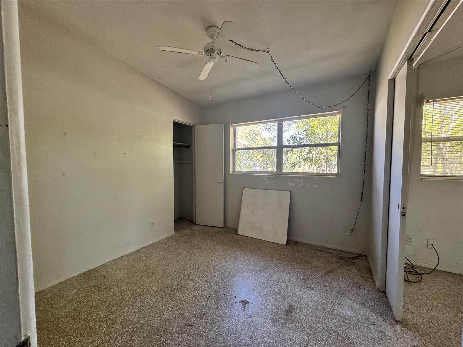 122 LAUREL DR