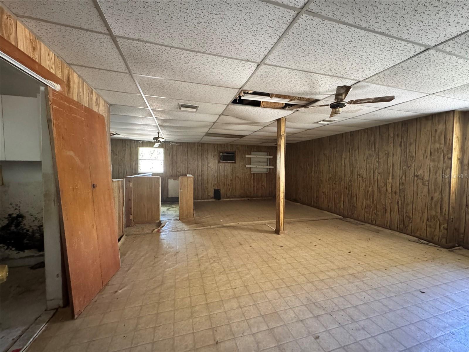 122 LAUREL DR