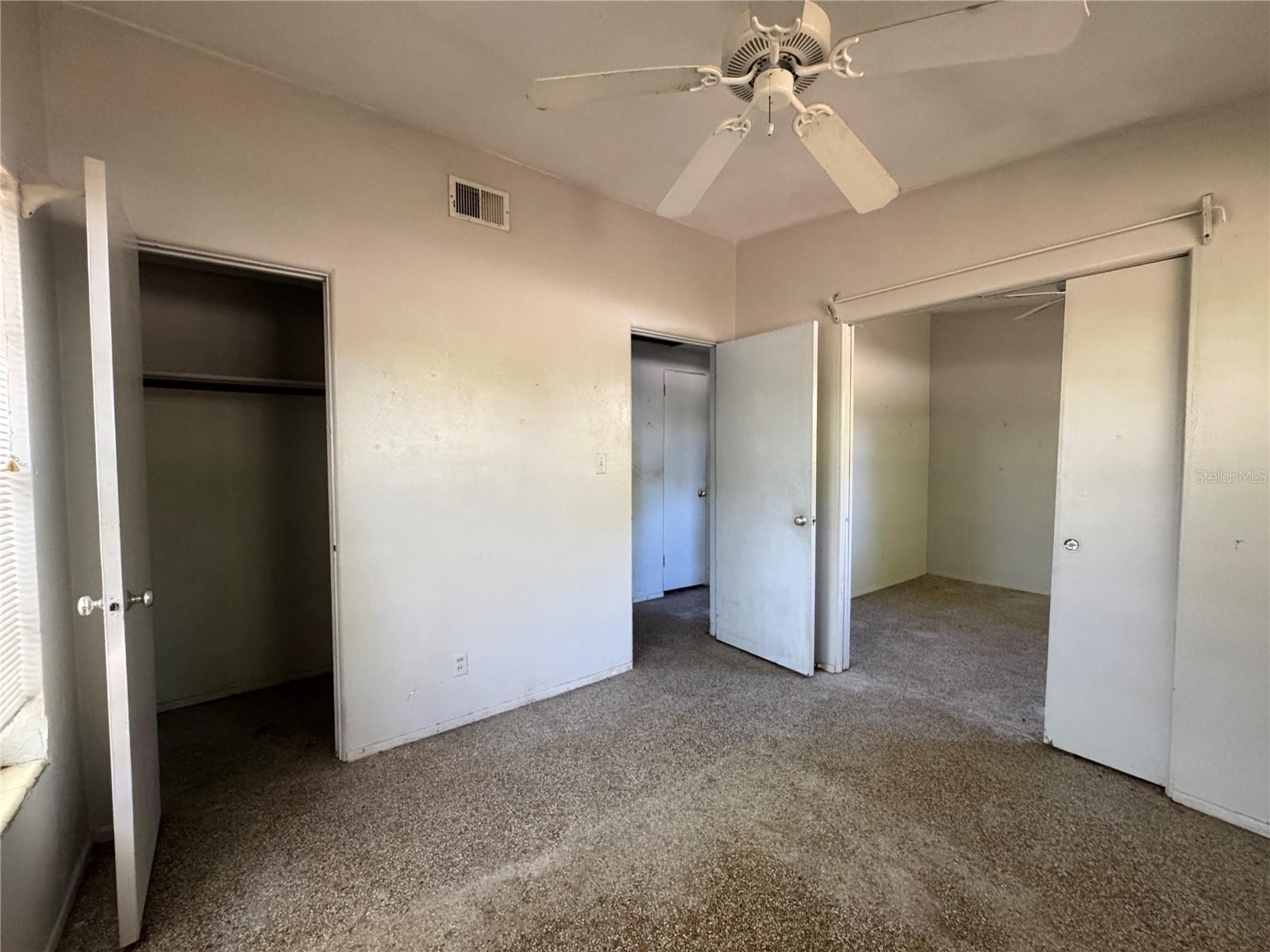 122 LAUREL DR