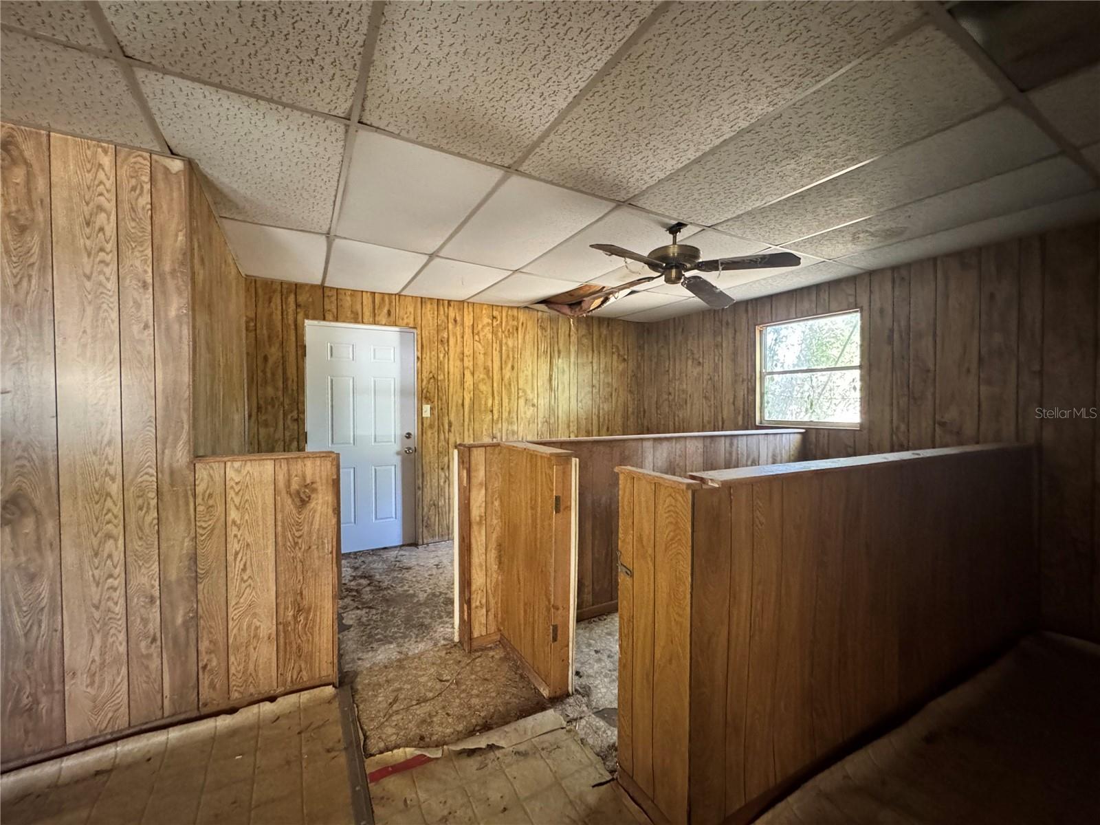 122 LAUREL DR