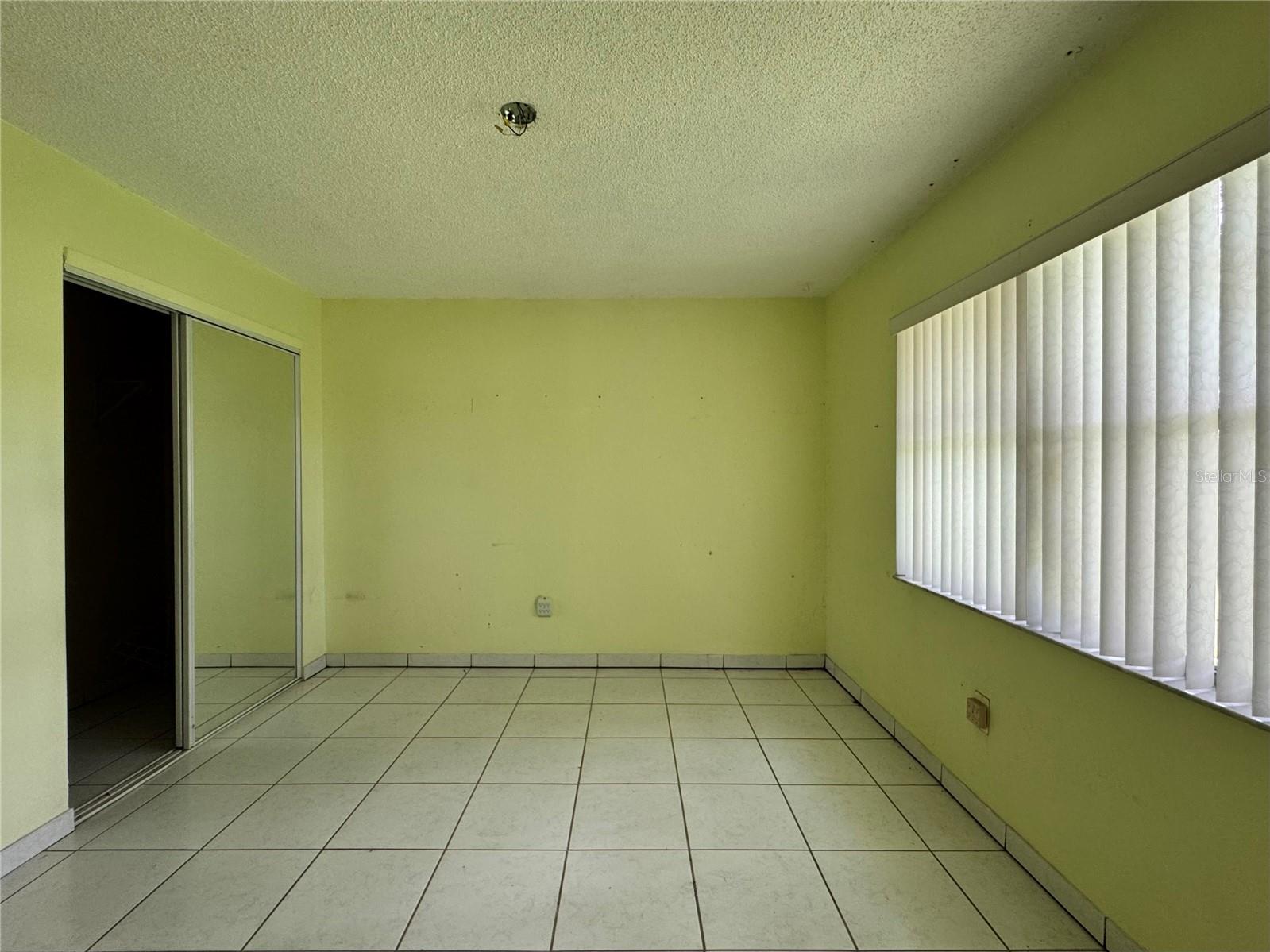 132 ACAPULCO DR