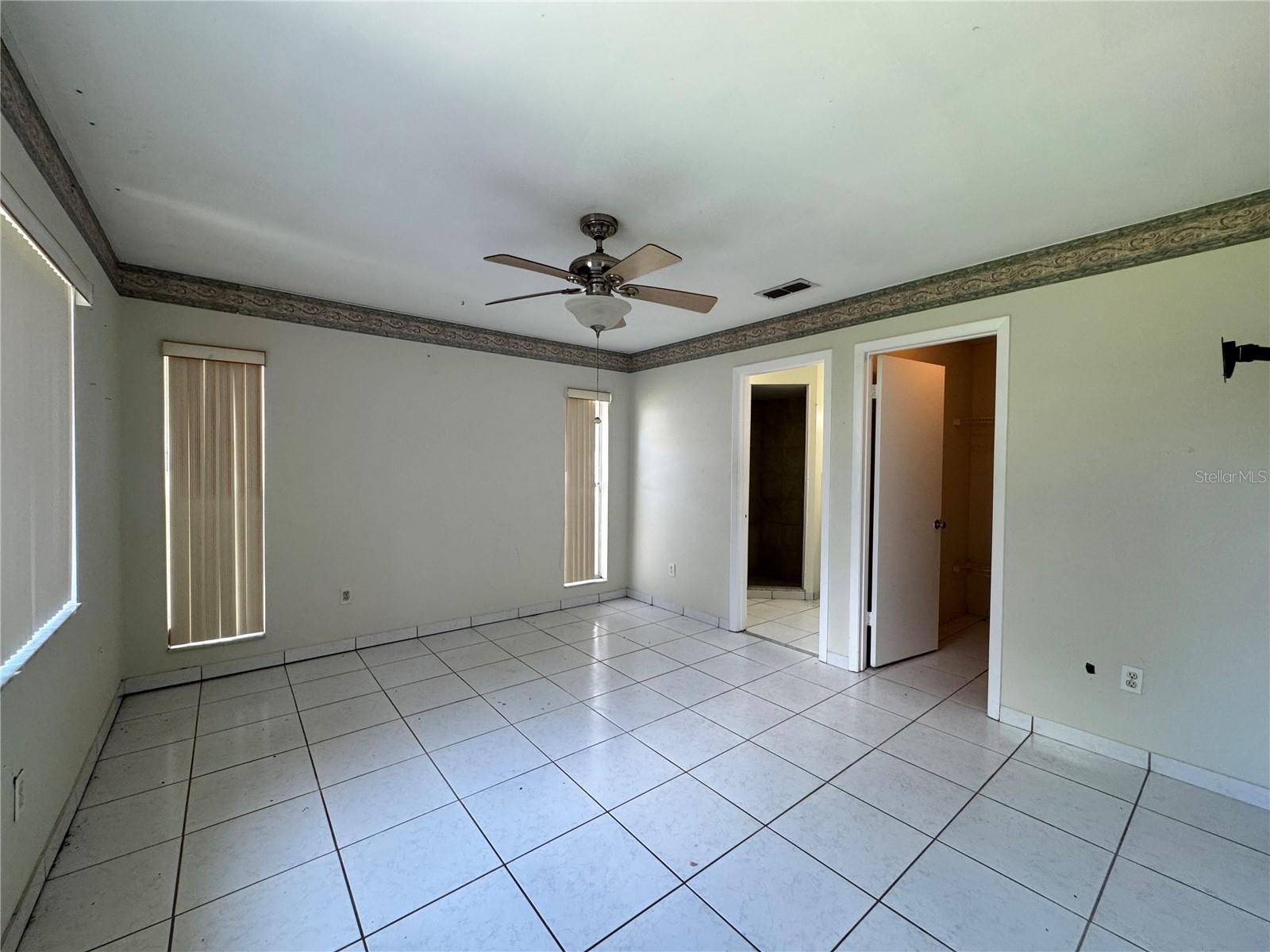 132 ACAPULCO DR