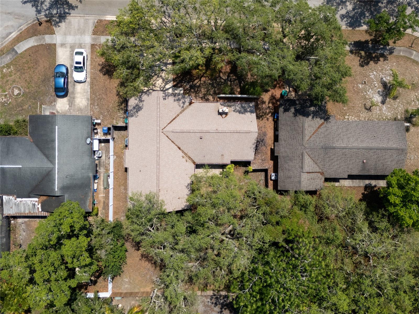 2708 BURTON LN