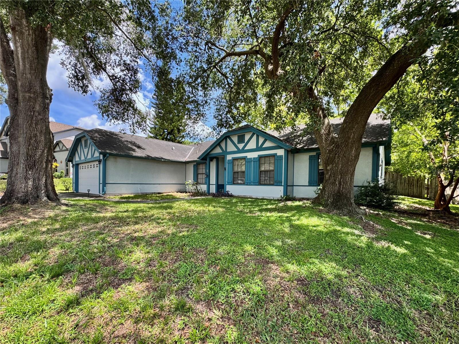 448 AUTUMN OAKS PL