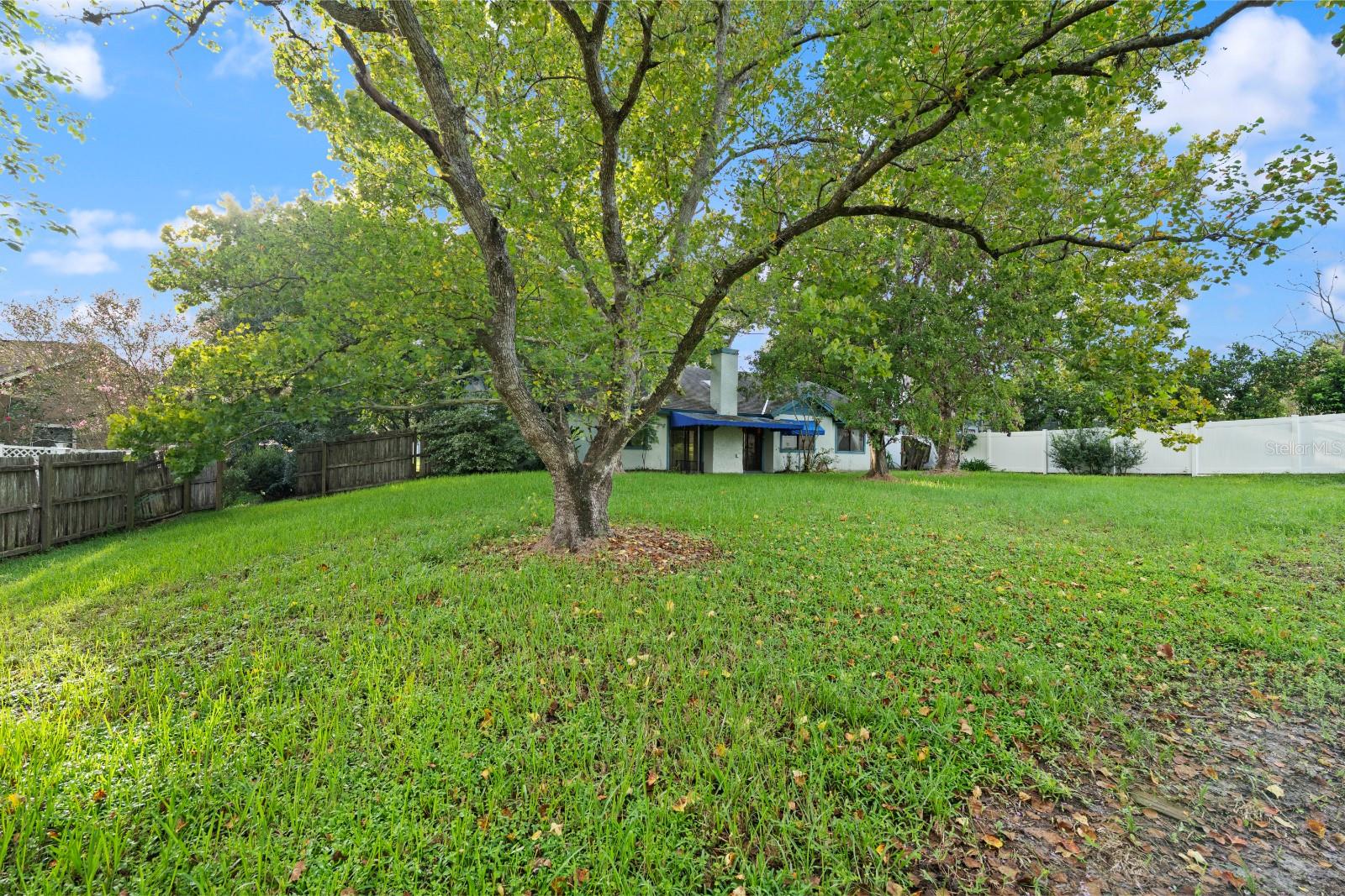 448 AUTUMN OAKS PL