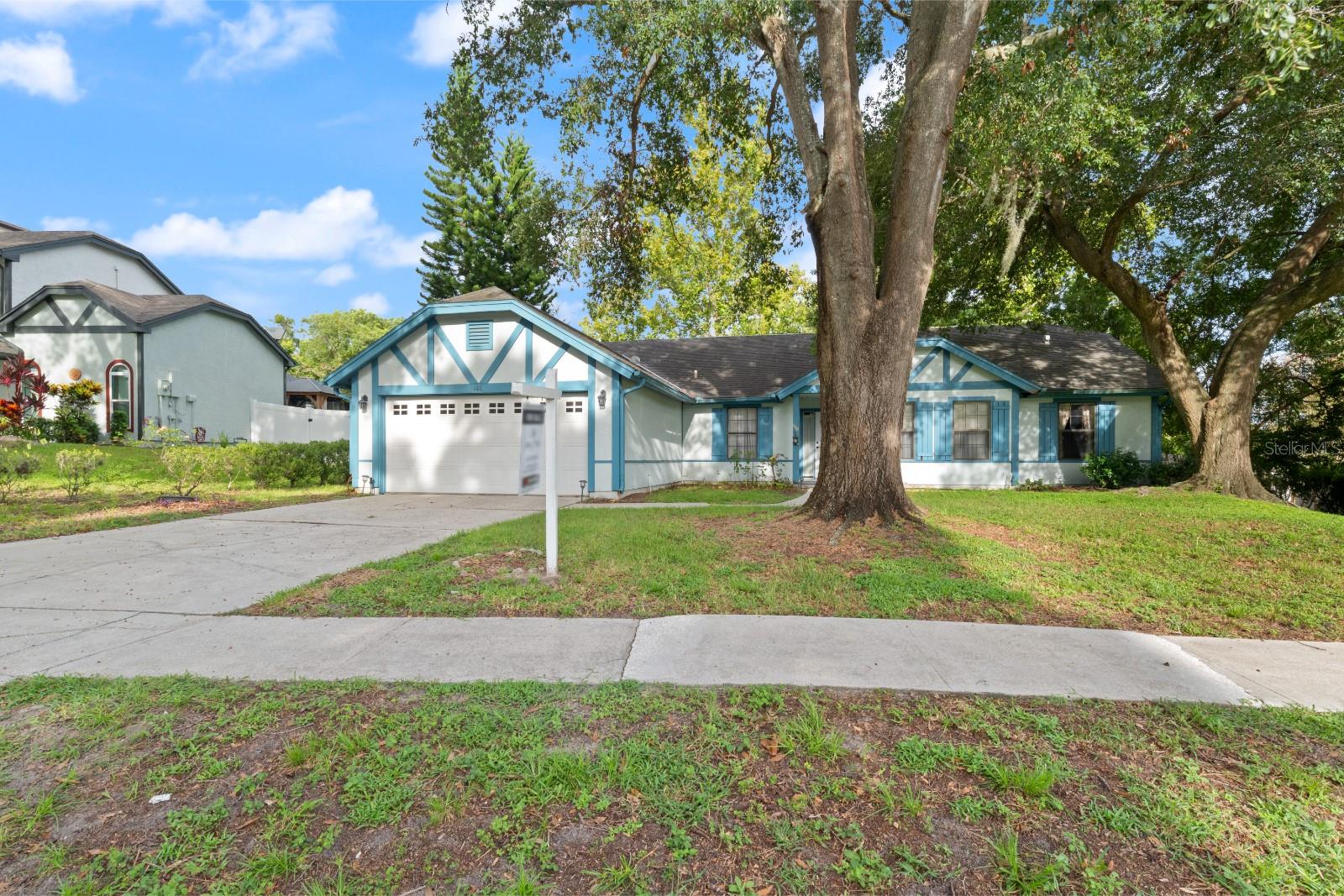 448 AUTUMN OAKS PL
