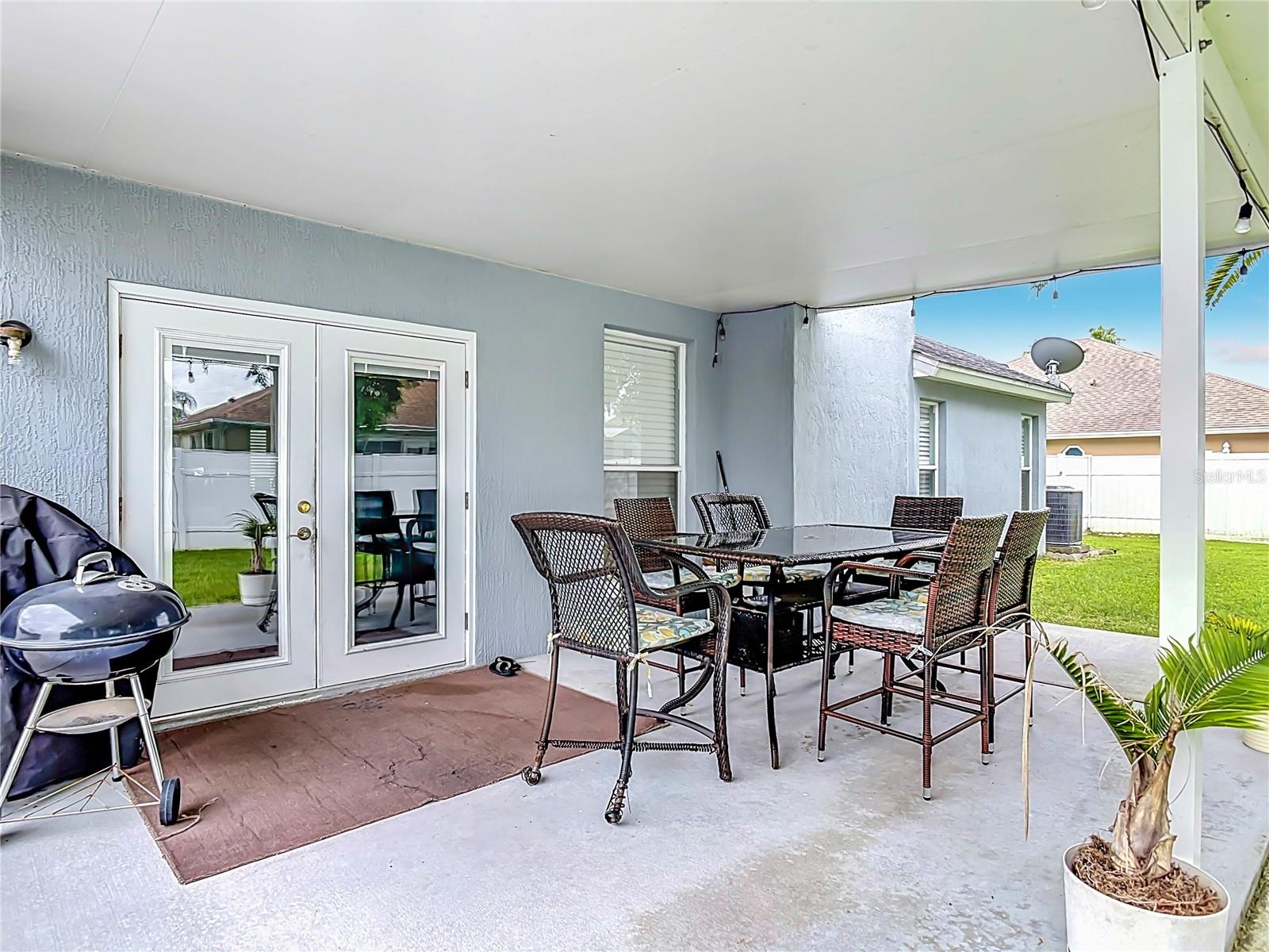 1483 SURREY PARK DR