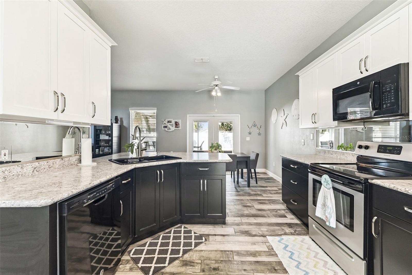 1483 SURREY PARK DR