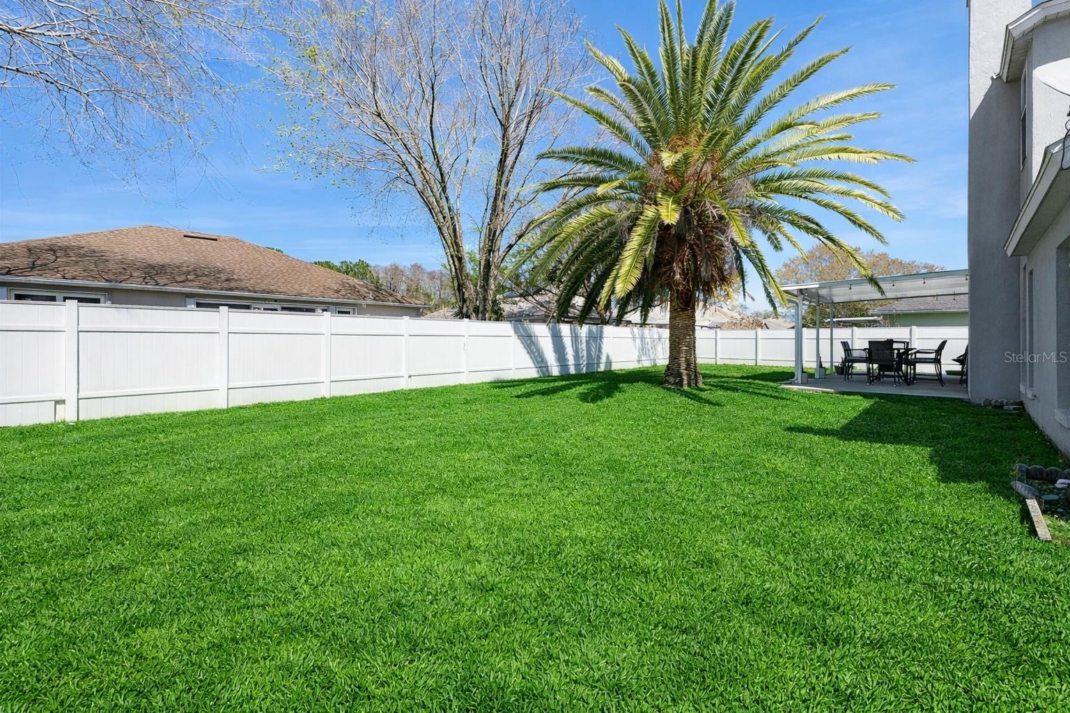 1483 SURREY PARK DR