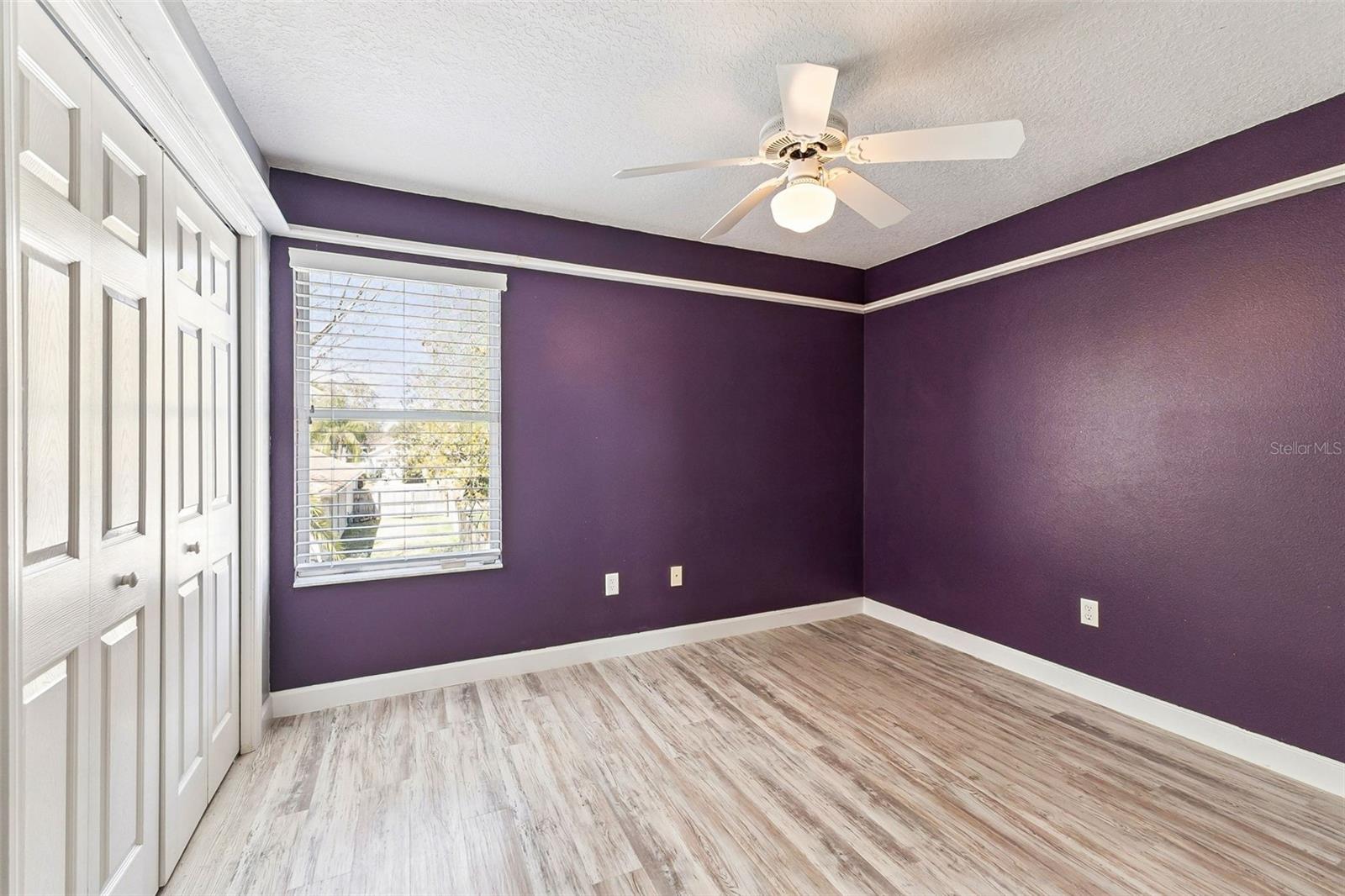 1483 SURREY PARK DR