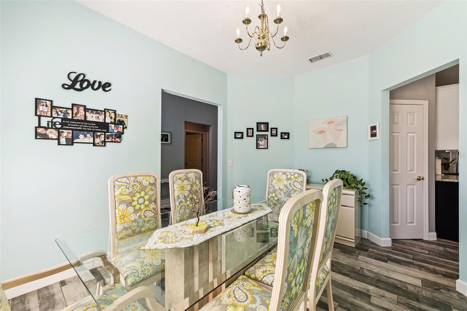 1483 SURREY PARK DR