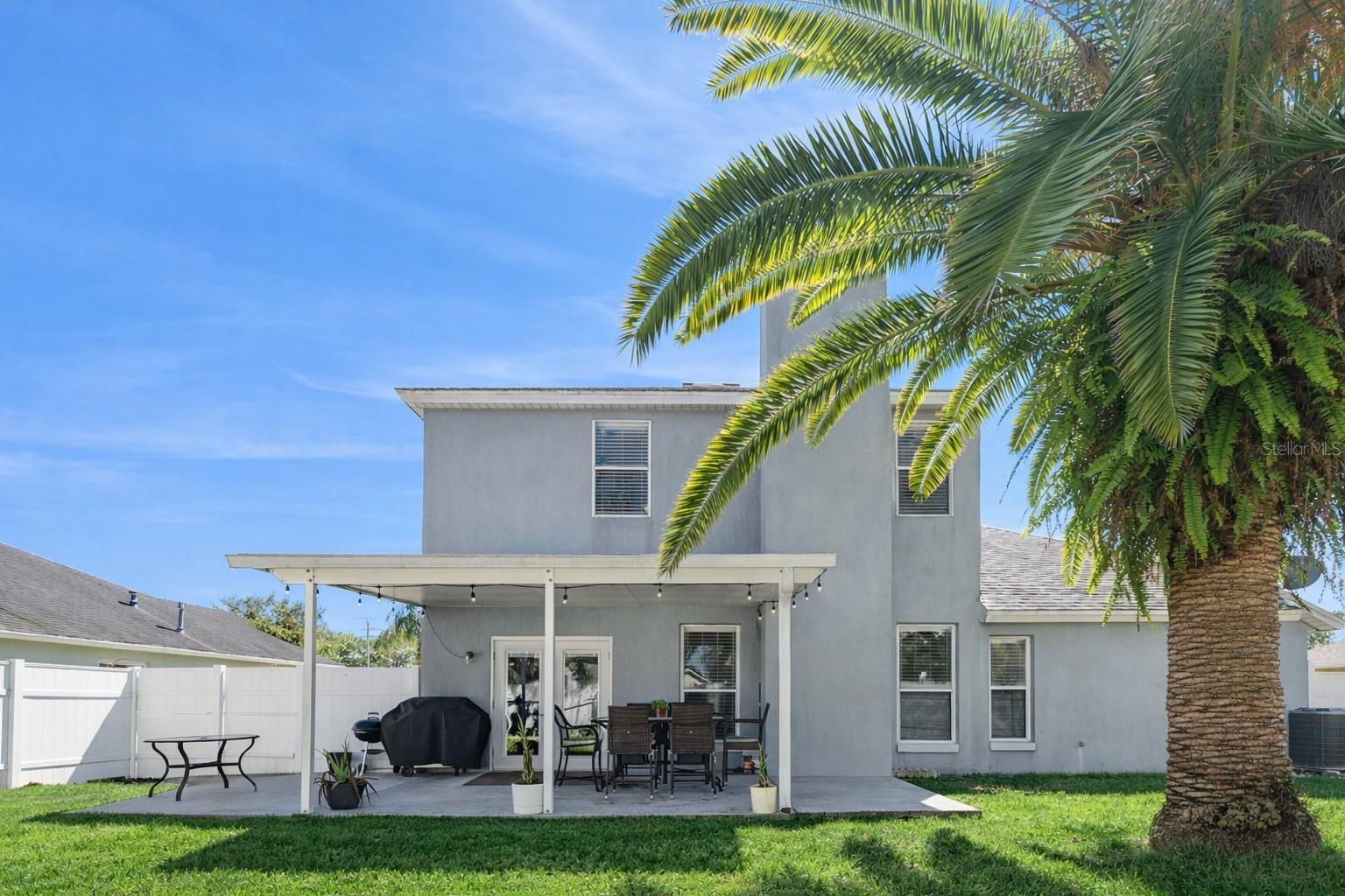 1483 SURREY PARK DR