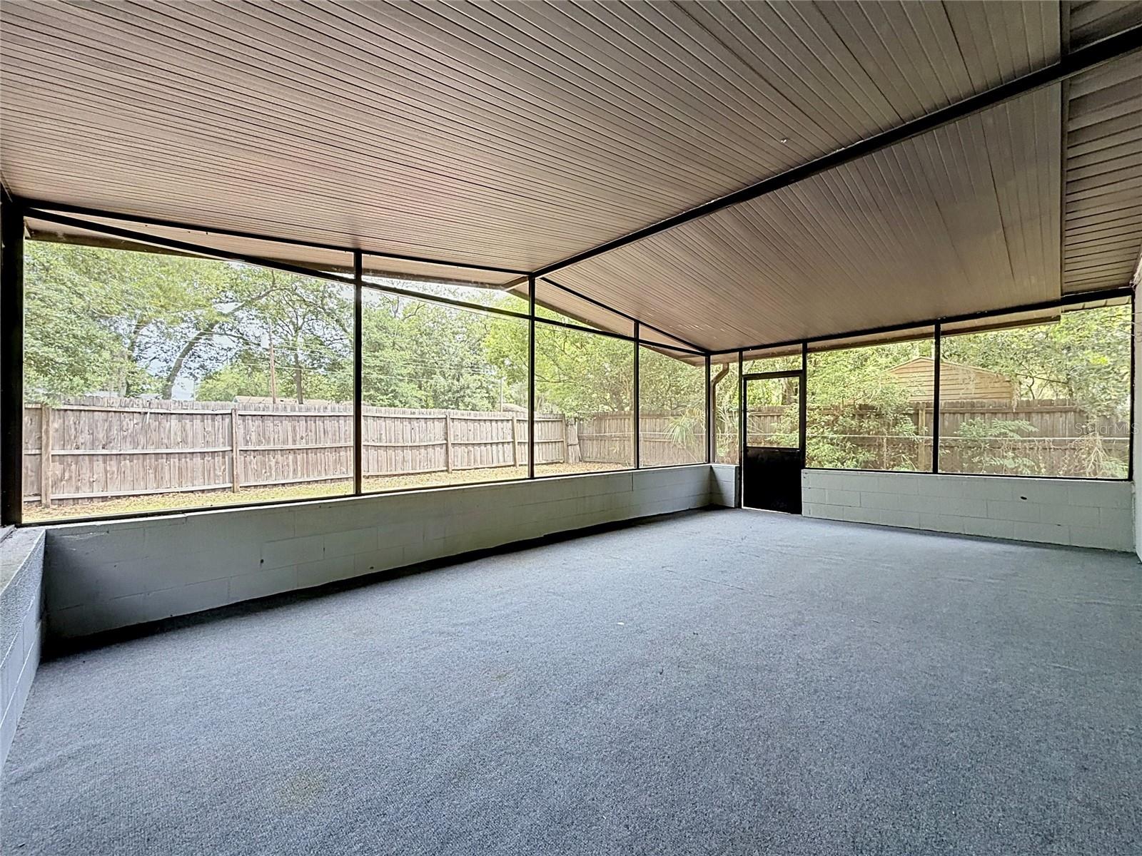 844 ROSALIA DR