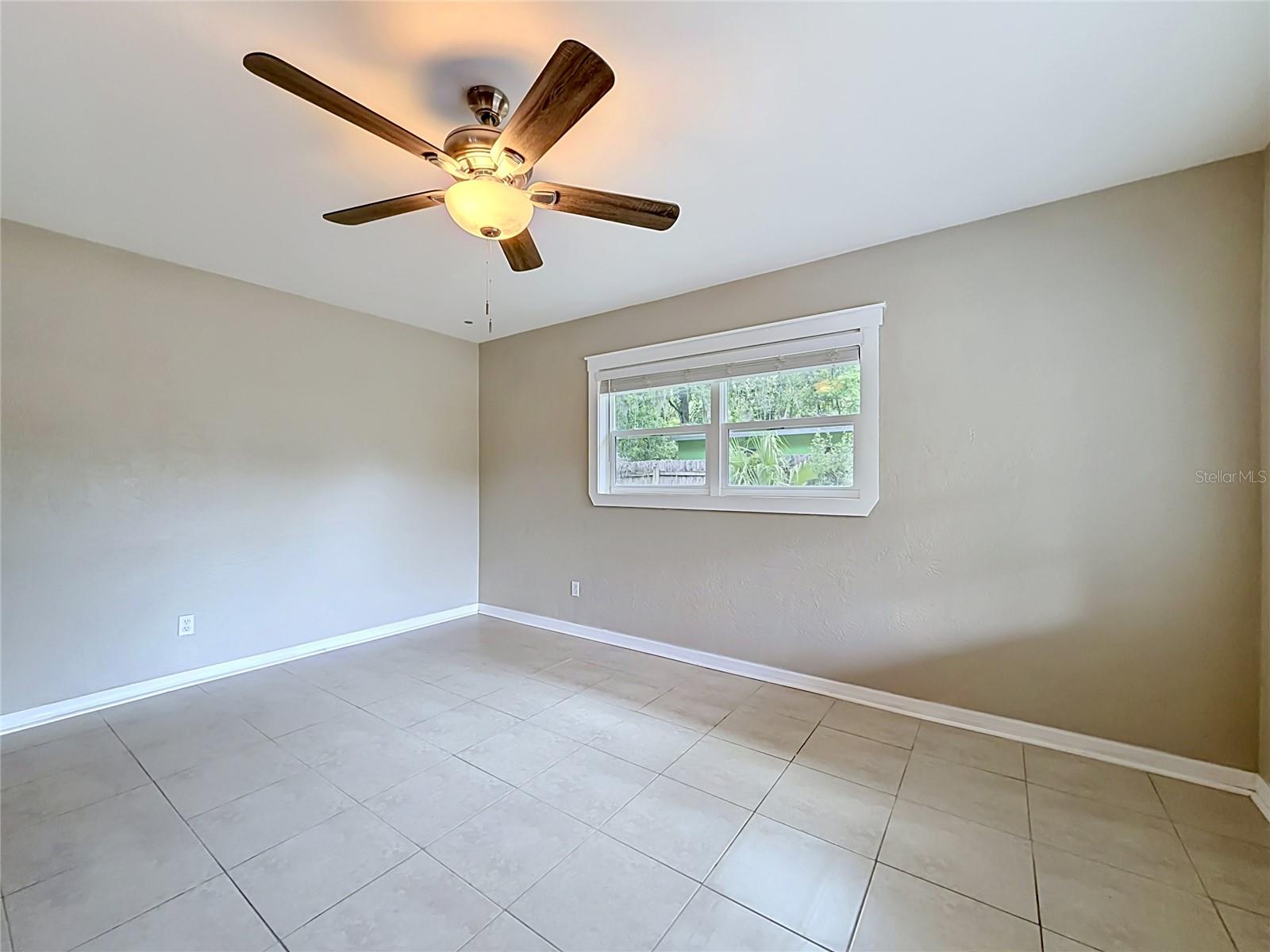 844 ROSALIA DR