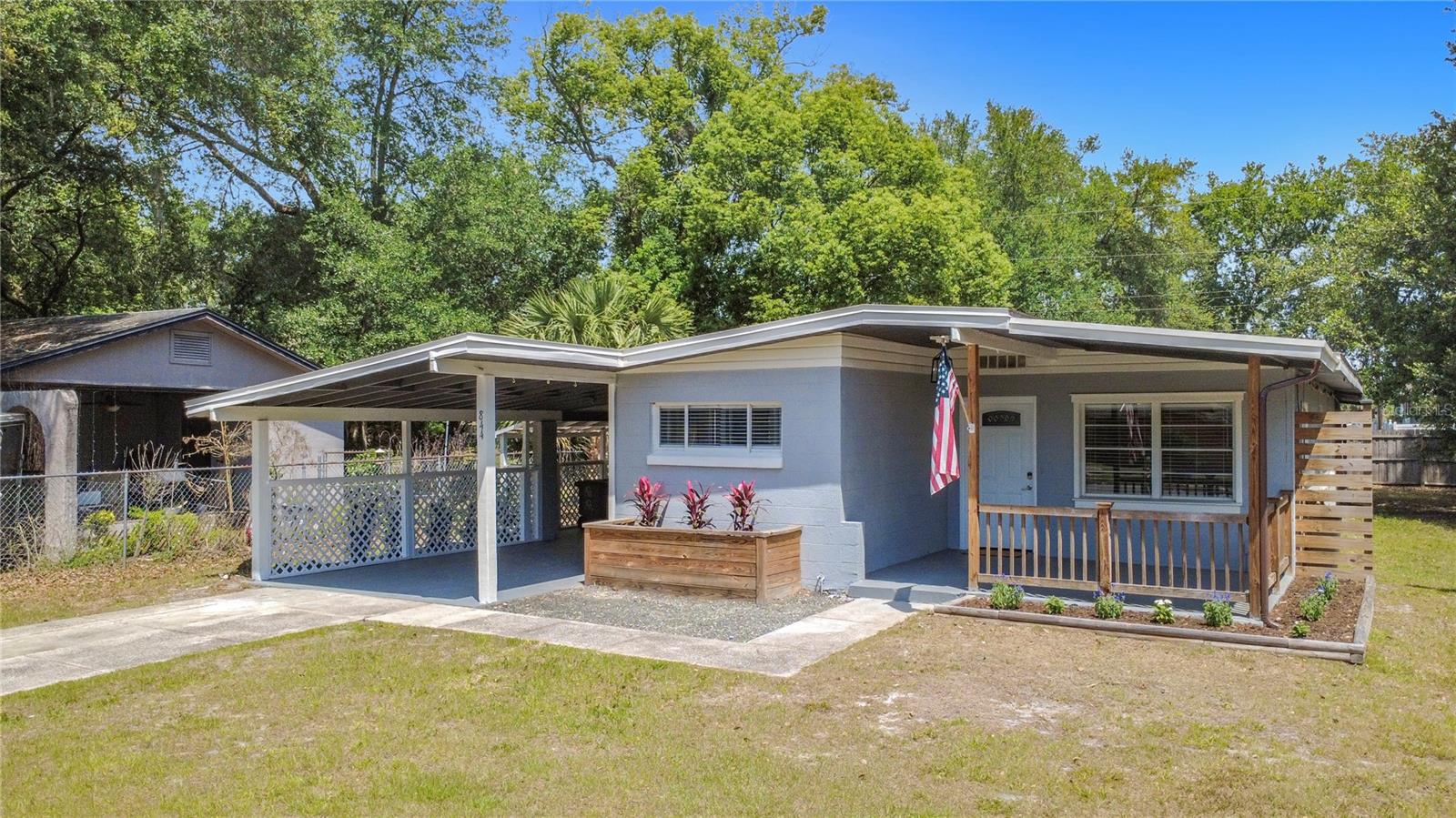 844 ROSALIA DR