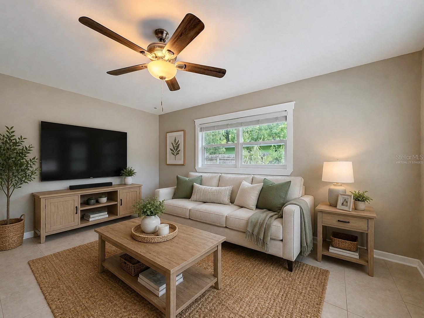 844 ROSALIA DR