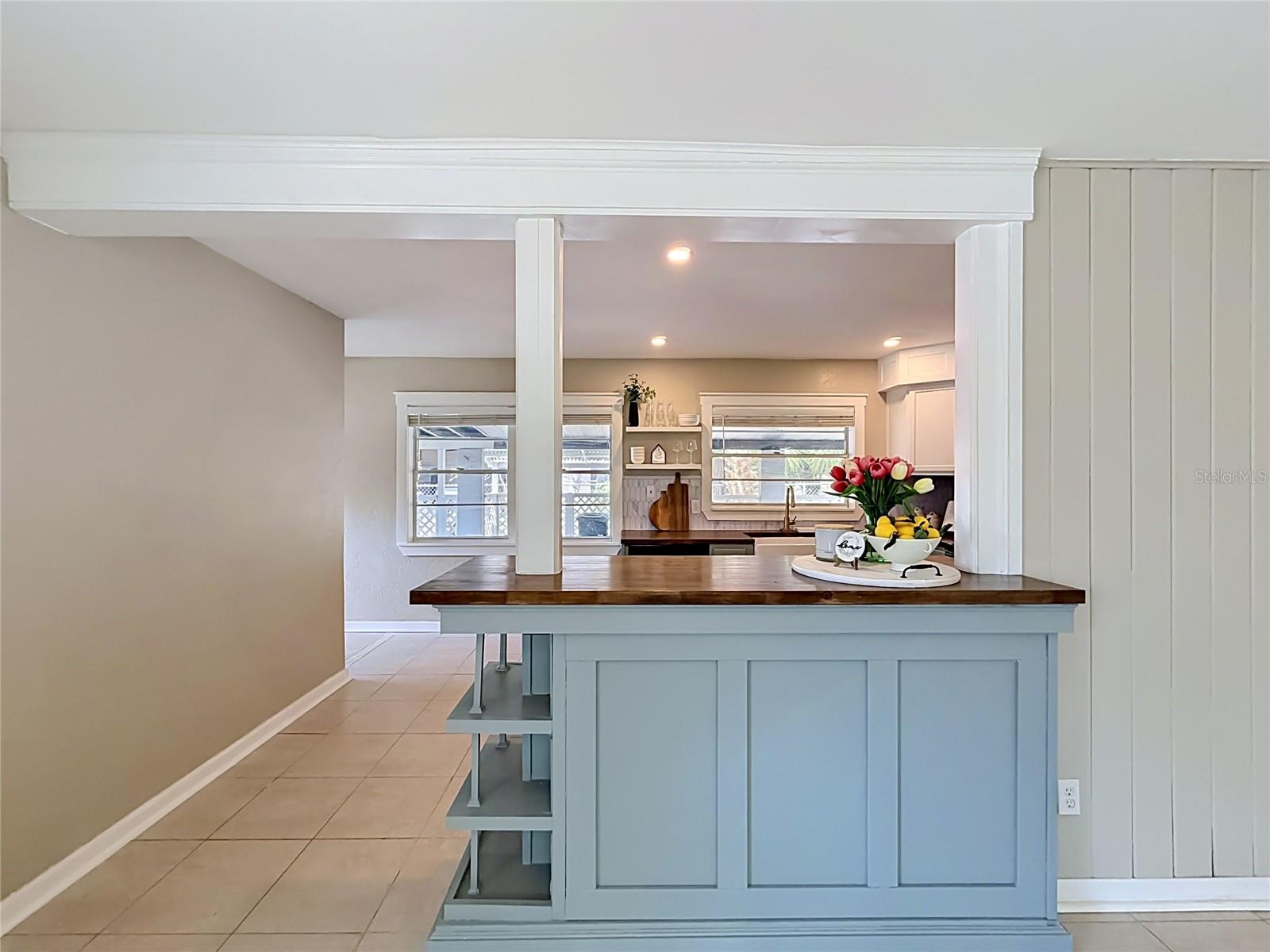 844 ROSALIA DR